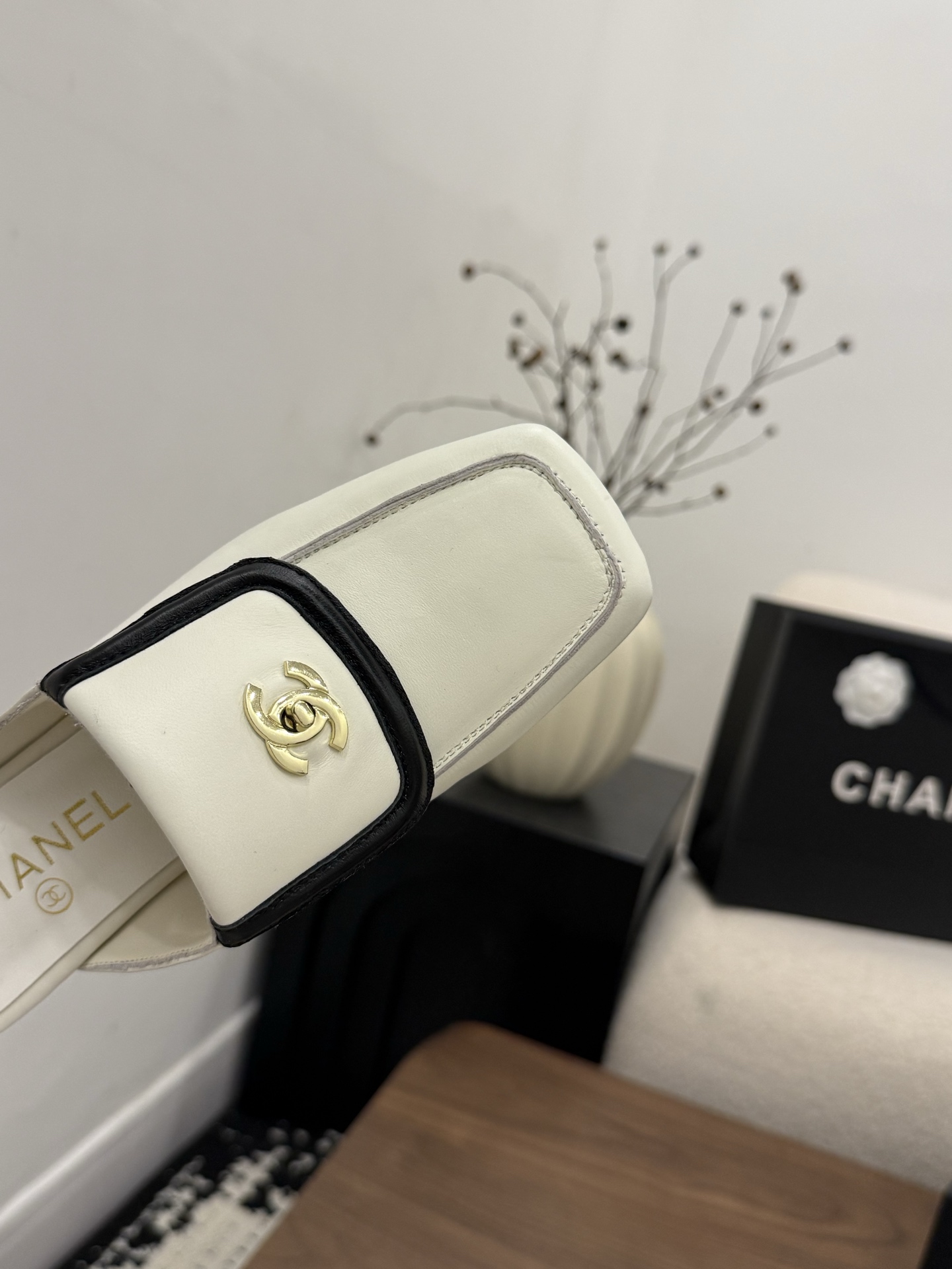 샤넬(CHANEL) 스퀘어토 미들굽 슬리퍼 신발