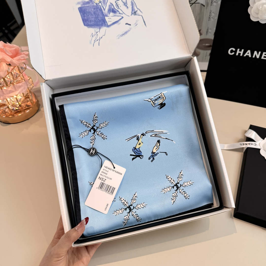 샤넬(CHANEL) 스키 테마 실크 목도리 스카프