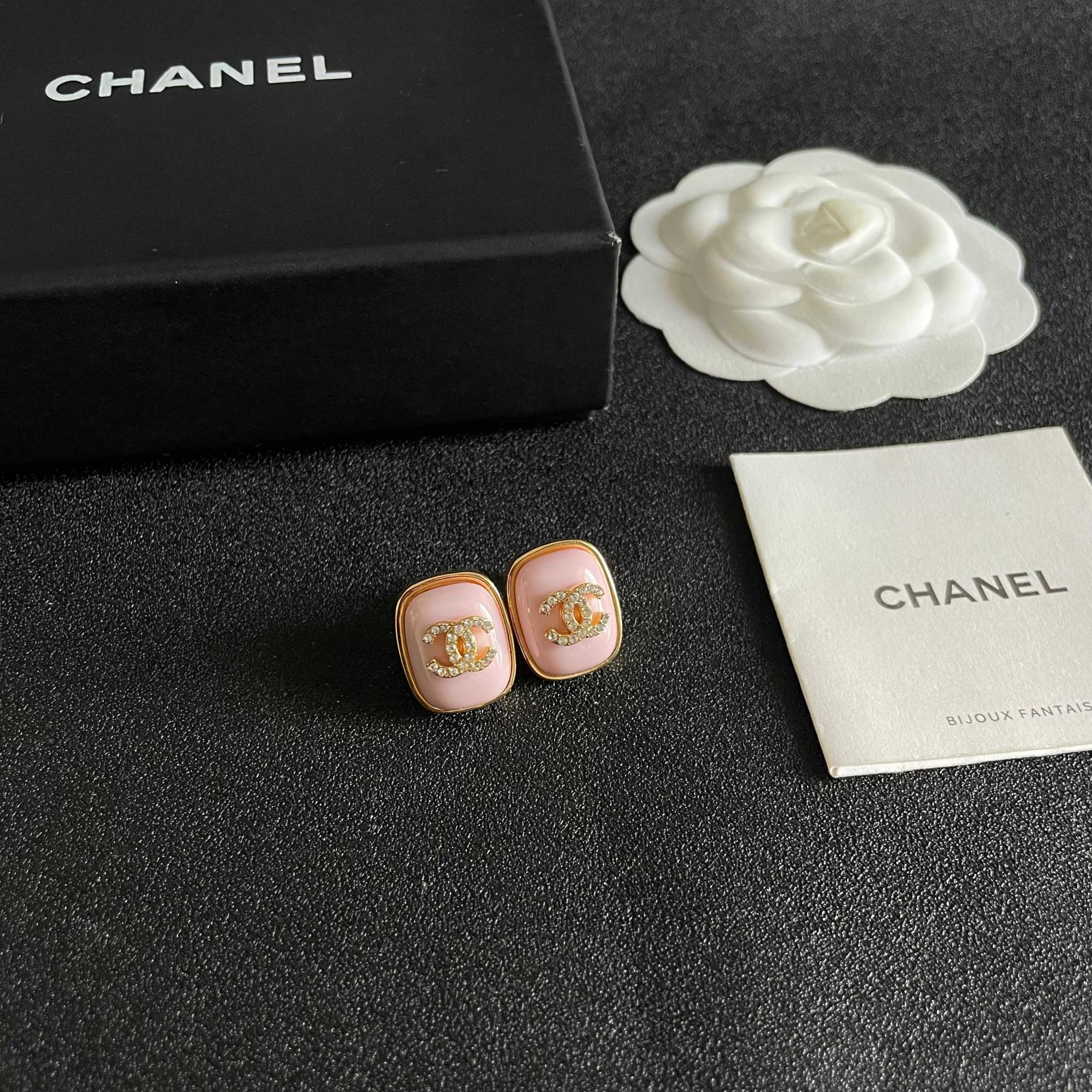 샤넬(CHANEL) 핑크 귀걸이 액세서리
