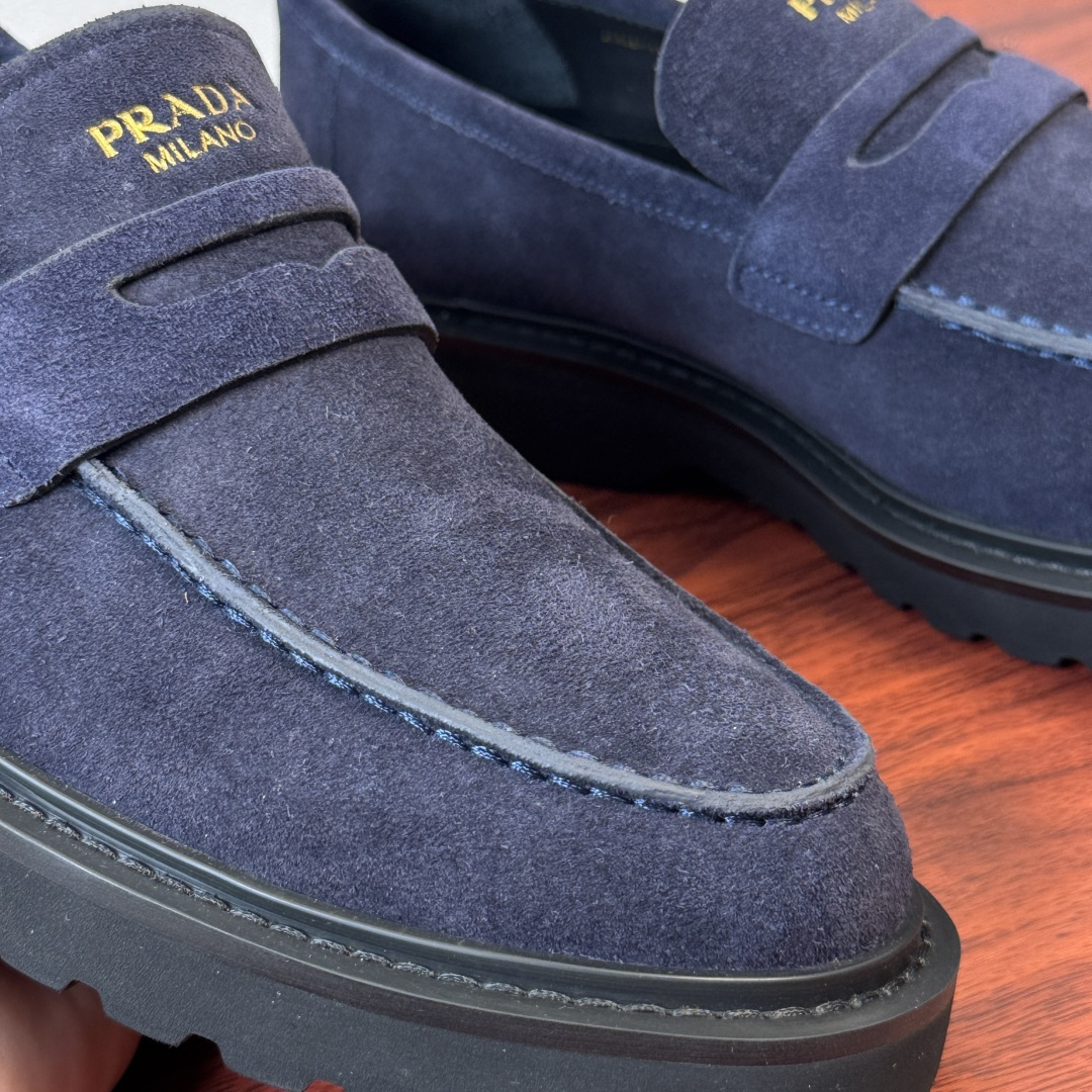 PRADA 프라다 클래식 로고 로퍼 구두 신발