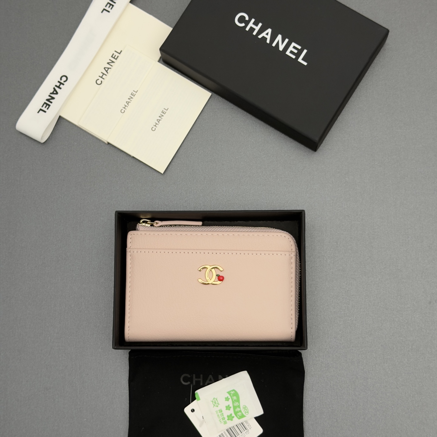 [Chanel] 샤넬 메탈 로고 지퍼 카드/코인 지갑