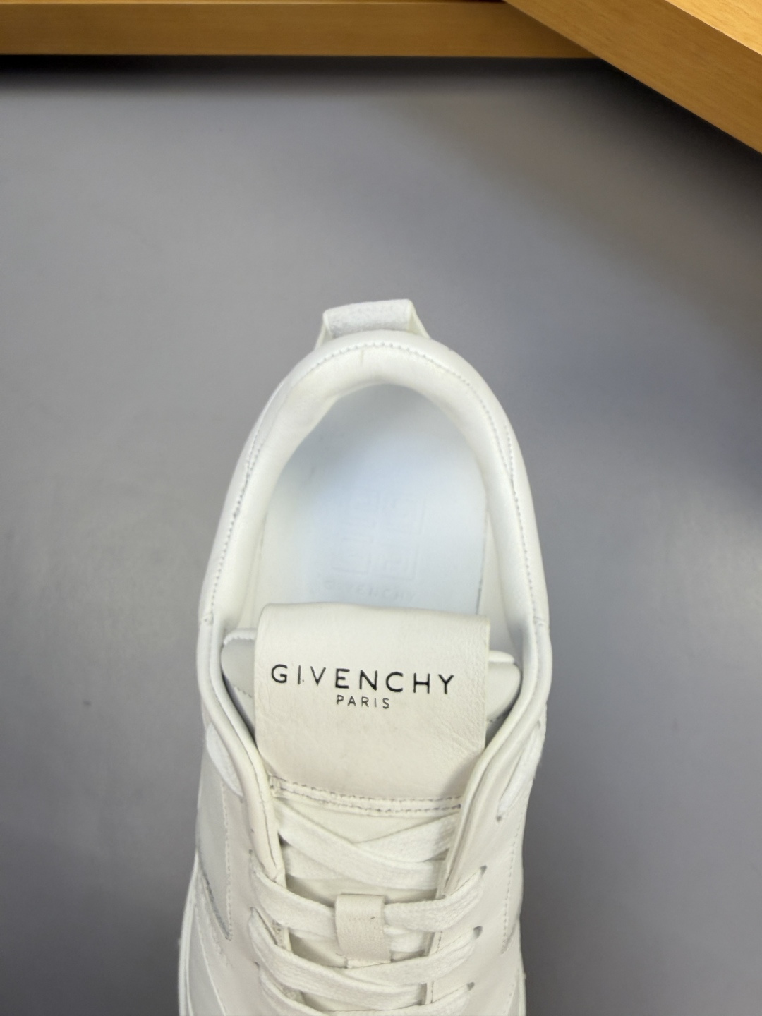 [Givenchy] 지방시 프리미엄 나파 & 스웨이드 콤비 스니커즈 신발