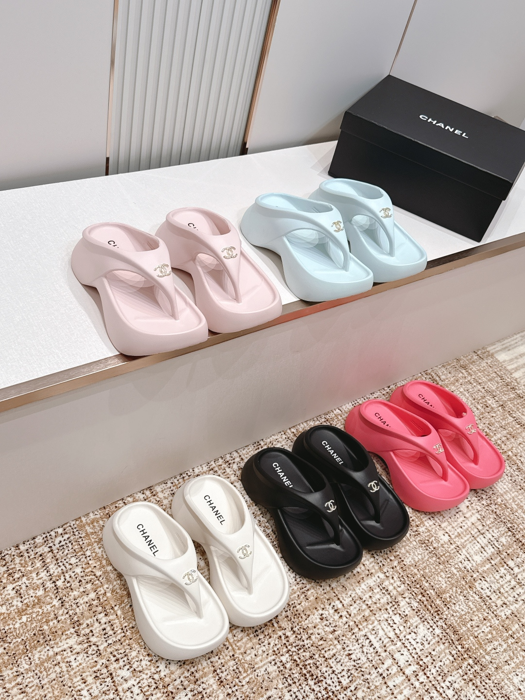 샤넬(CHANEL) 플랫폼 플립플랍 샌들 신발