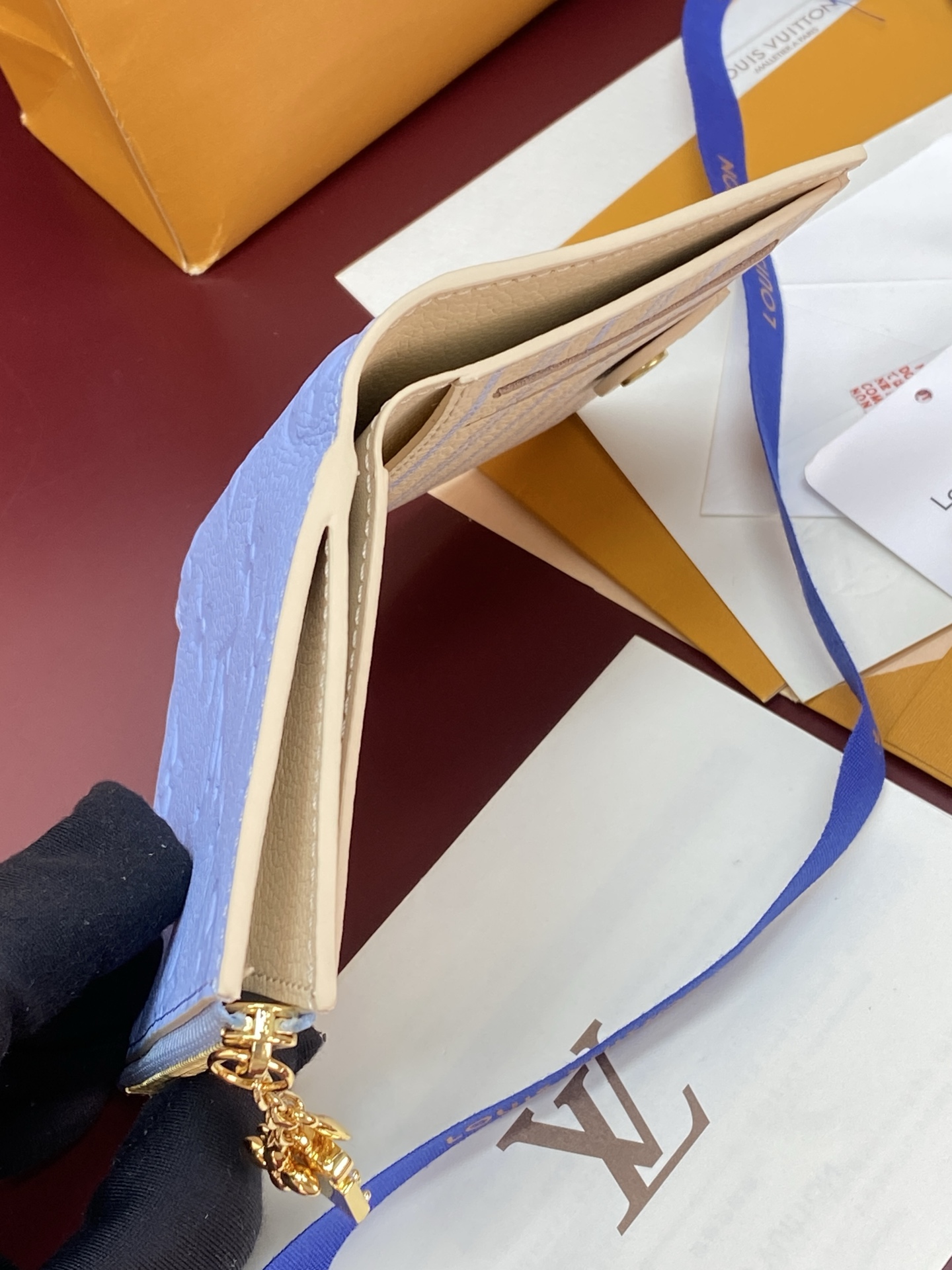 [Louis Vuitton] LV 루이비통 엠프레인 하이 섬머 Lisa 리사 월렛 지갑 M29808