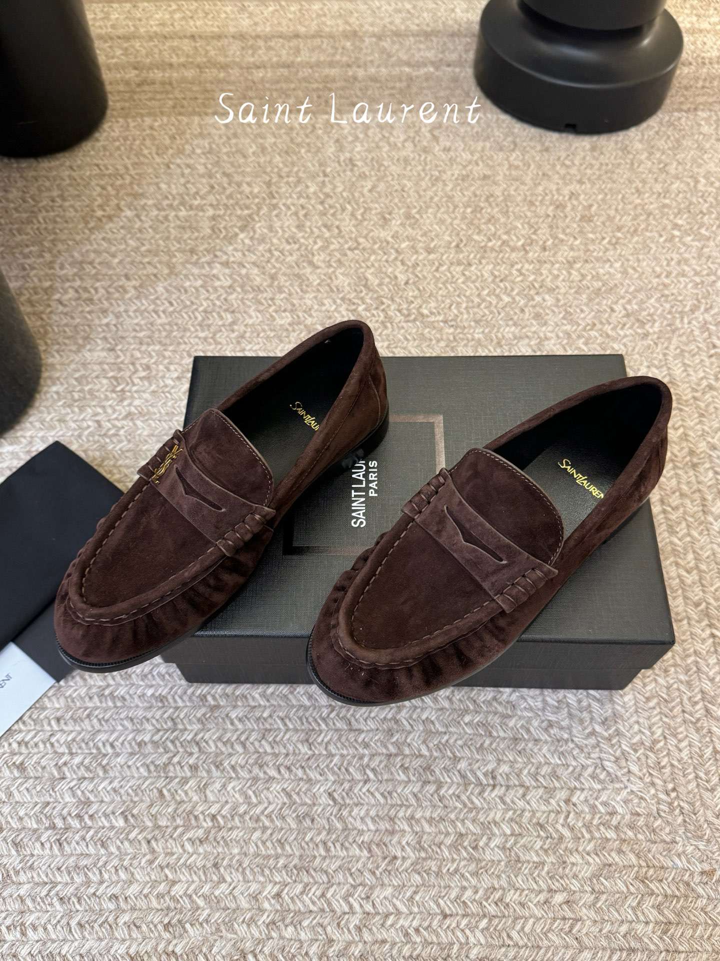 생로랑(SAINT LAURENT) 카프 레더 페니 로퍼 신발