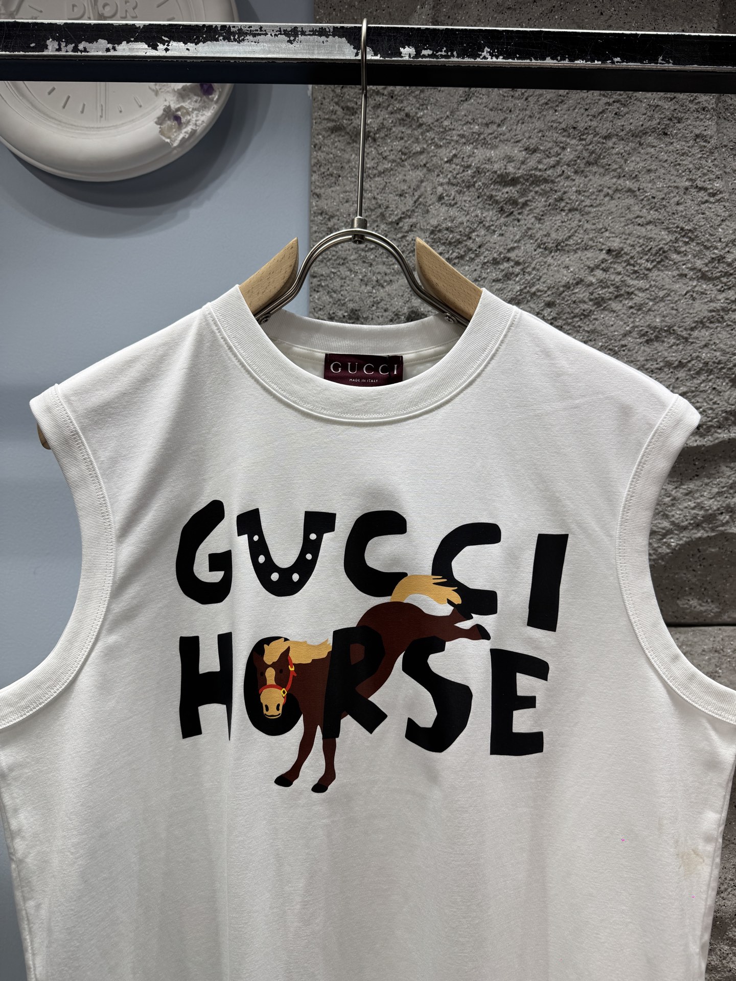 구찌(GUCCI) 카툰 포니 프린트 슬리브리스 상의 의류