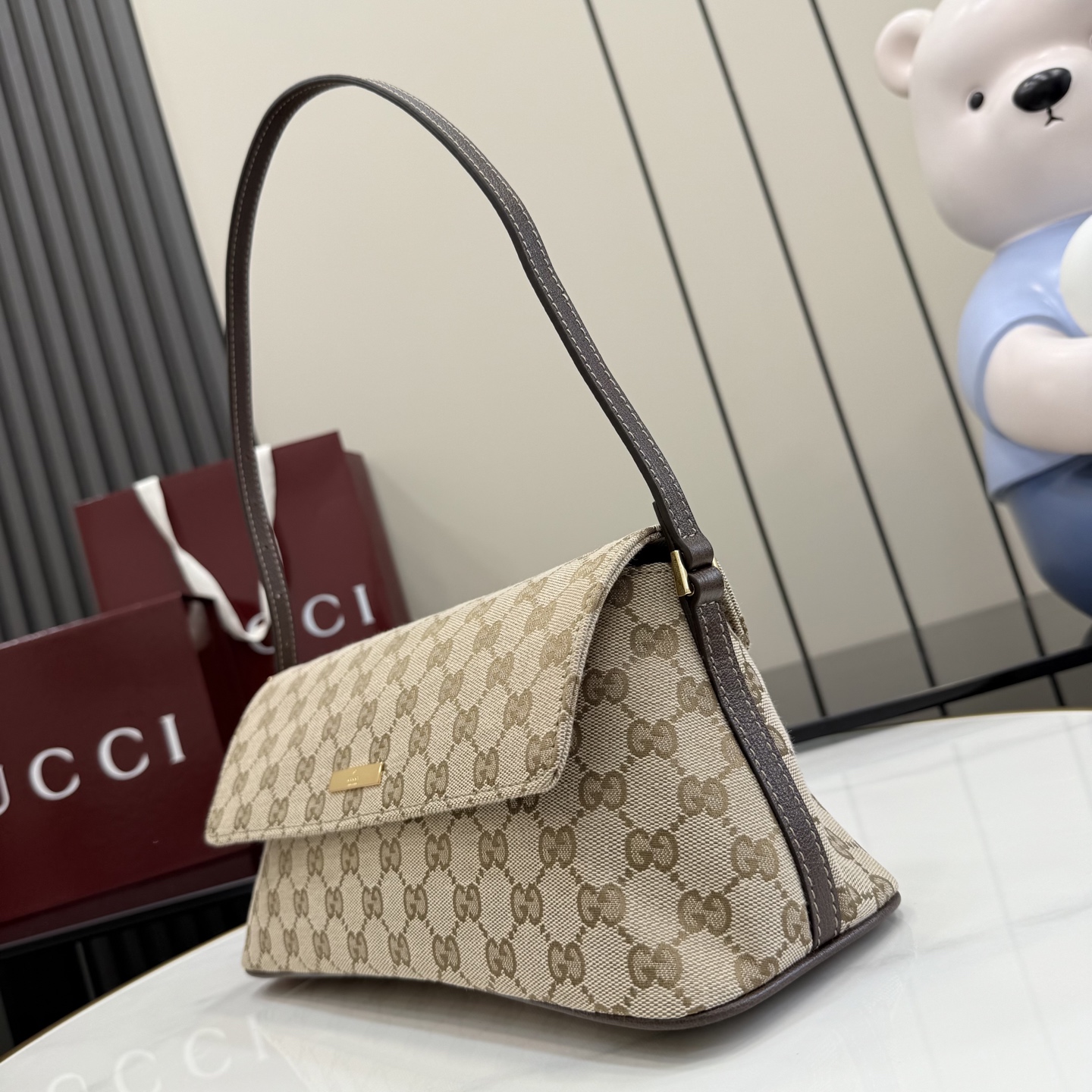 [Gucci] 구찌 (Generation) GG 캔버스 숄더백 (샌드/브라운) 가방
