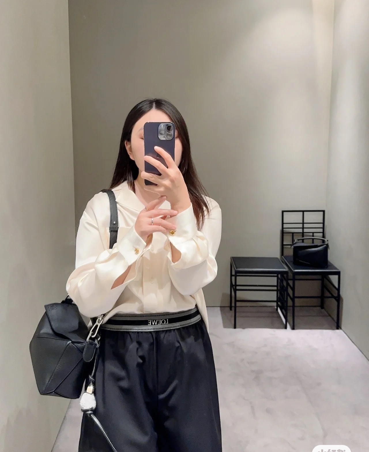 Loewe 로에베 퍼즐 엣지(Puzzle Edge) 스몰 핸드백 가방