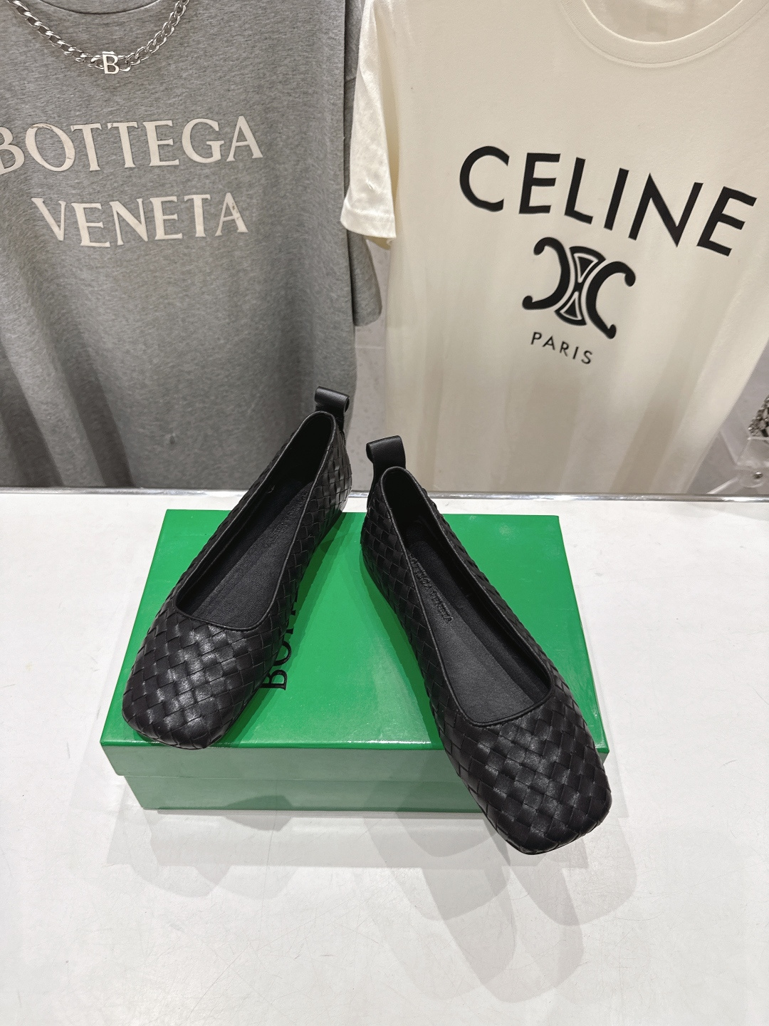 보테가베네타(Bottega Veneta) 아스테어 우븐 로퍼 신발