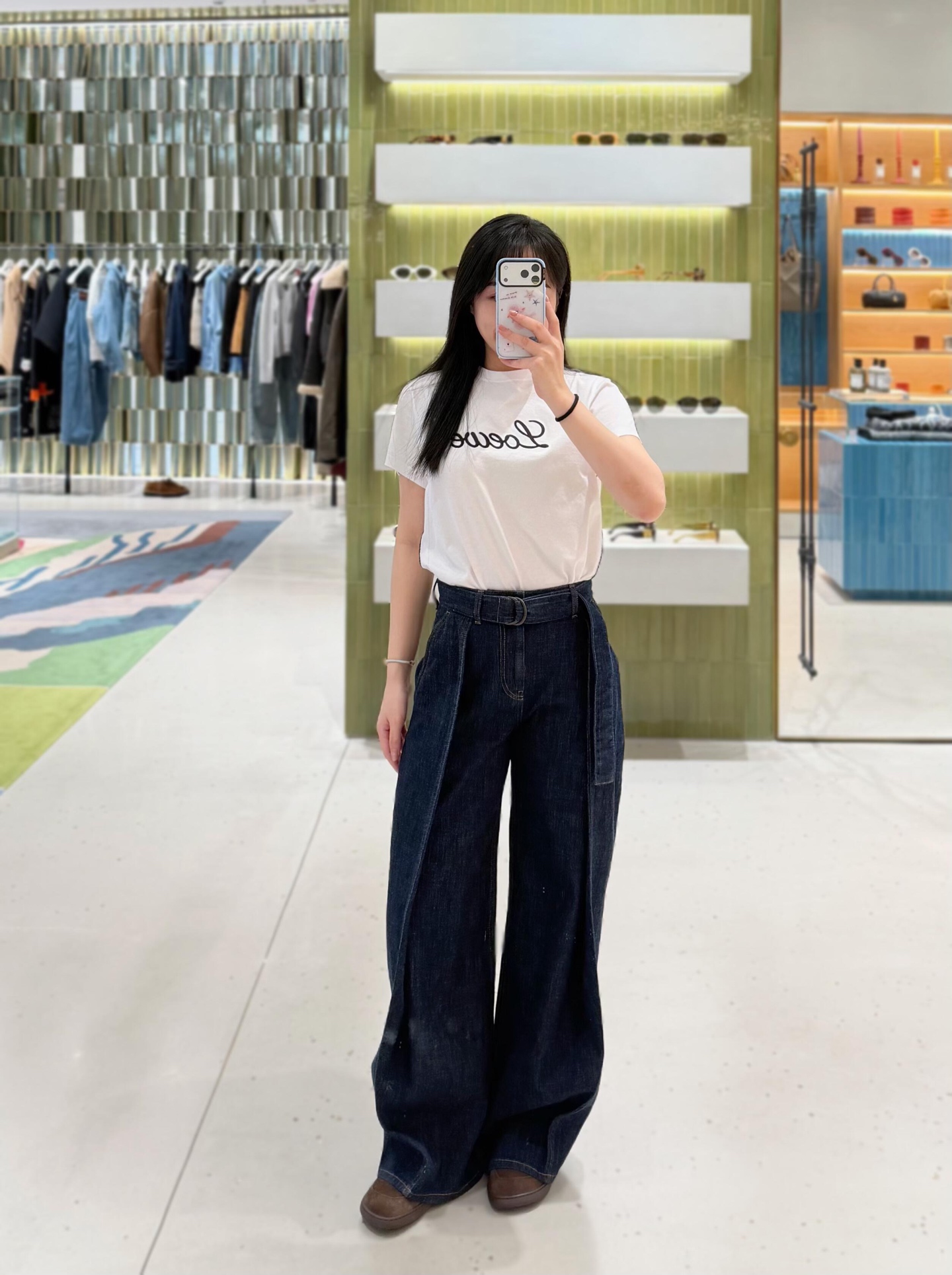 [Loewe] 로에베 26SS 레터링 로고 라인 반팔 티셔츠 의류