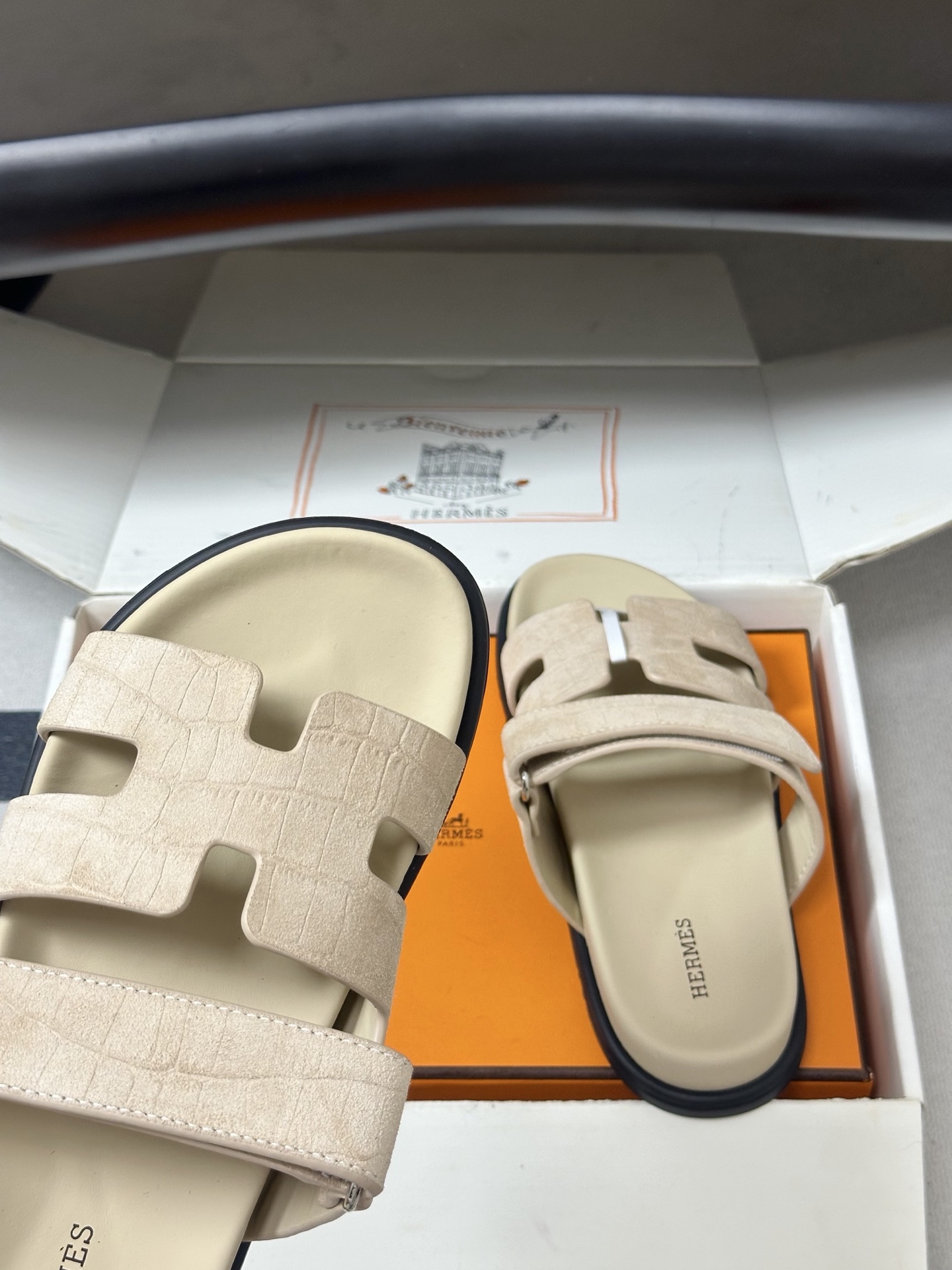 에르메스(HERMES) H 로고 벨크로 플랫 슬리퍼 신발