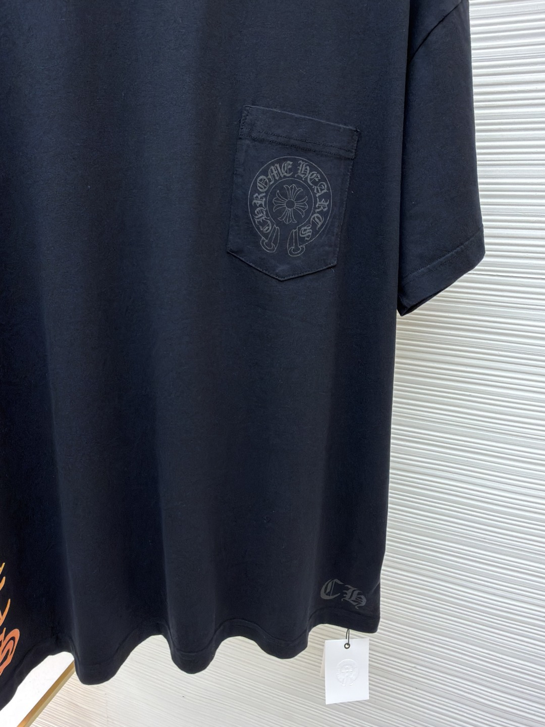 크롬하츠(CHROME HEARTS) 그라데이션 호스슈 프린트 티셔츠 상의 의류