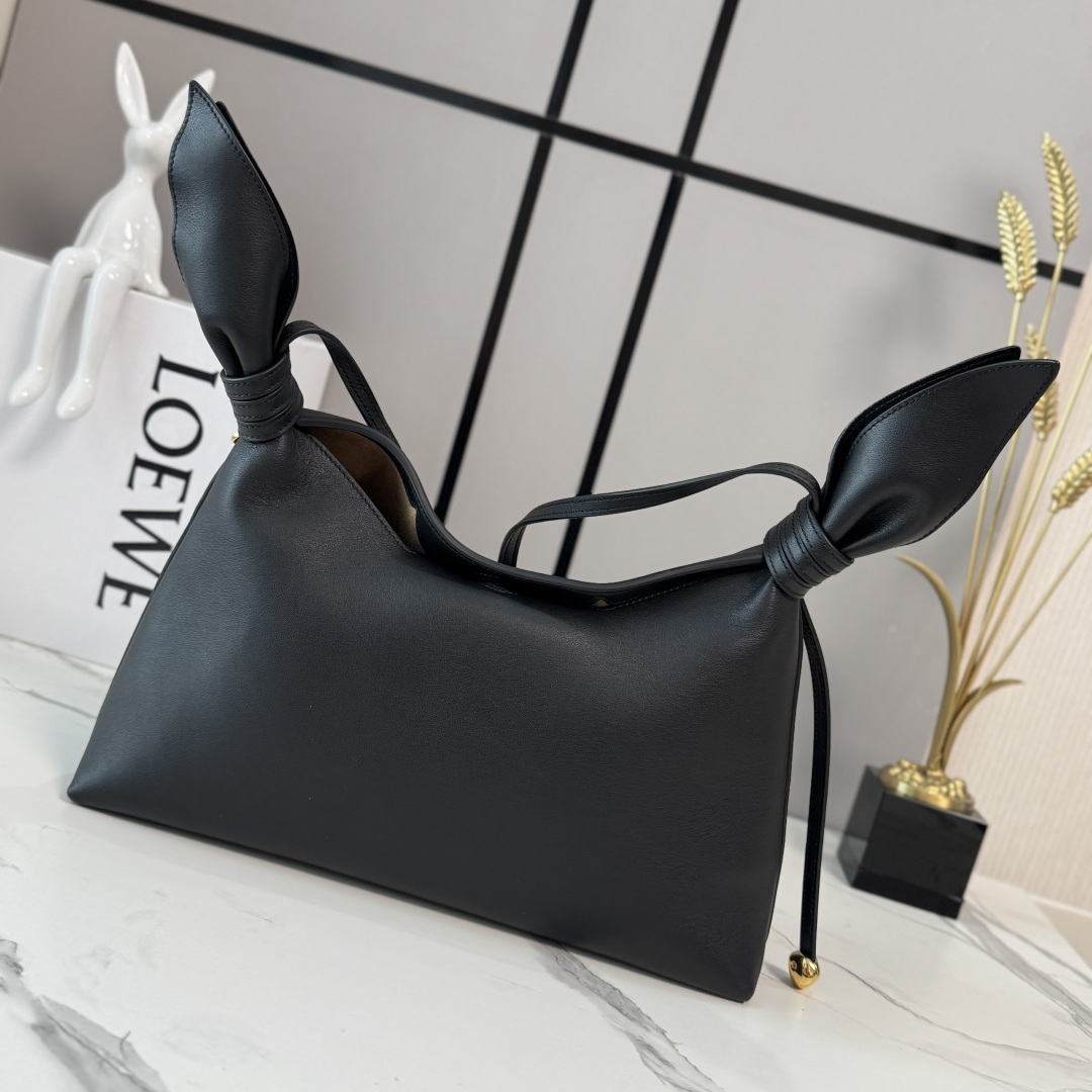 [LOEWE] 로에베 미디엄 스무스 카프스킨 스카프 백 가방 / BA603