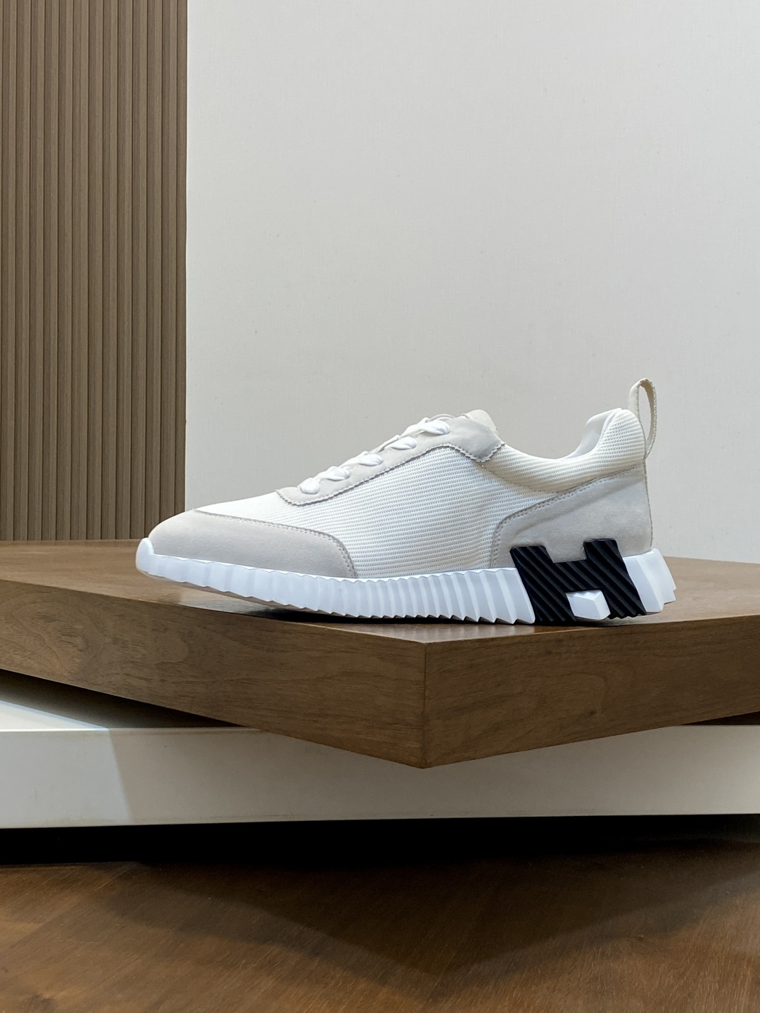 [Hermes] 에르메스 바운싱(Bouncing) 프리미엄 카프스킨, 스웨이드 & 메시 콤비 스니커즈 신발