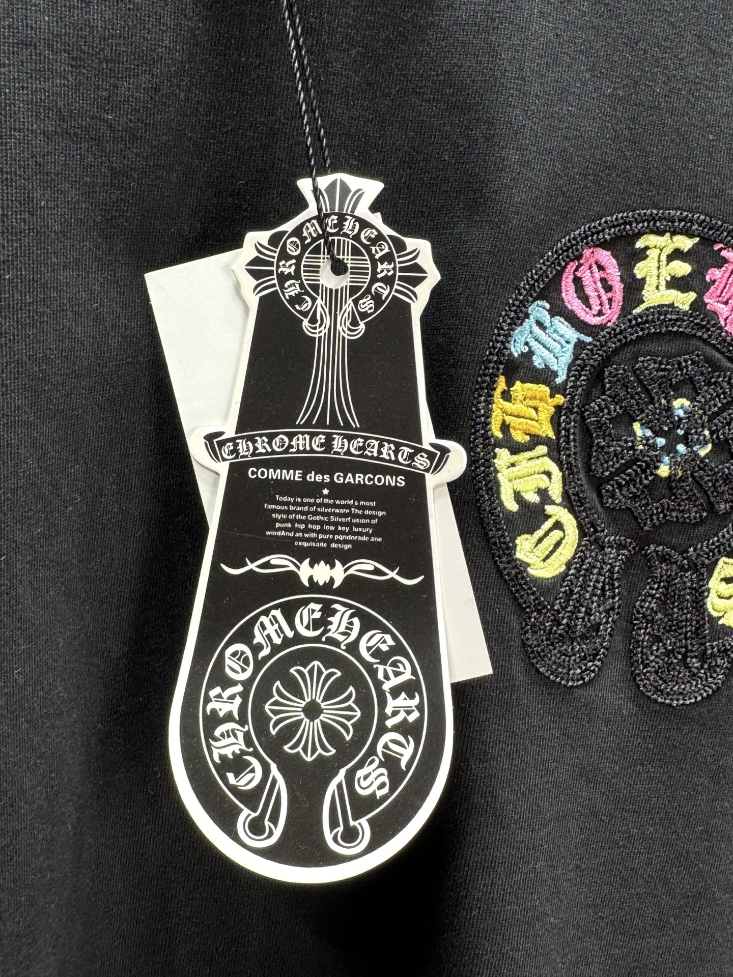 크롬하츠(CHROME HEARTS) 컬러 산스크리트 반팔 티셔츠 상의 의류