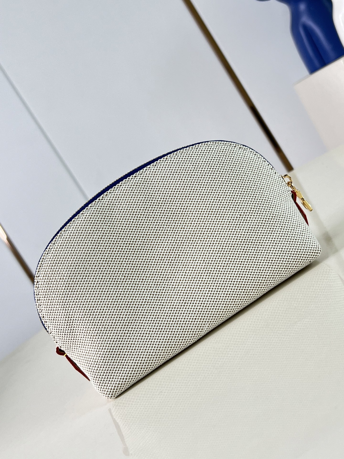 [Louis Vuitton] LV 루이비통 에스칼(Escale) 포셰트 코스메틱 화장품 파우치 백 가방 (스몰)
