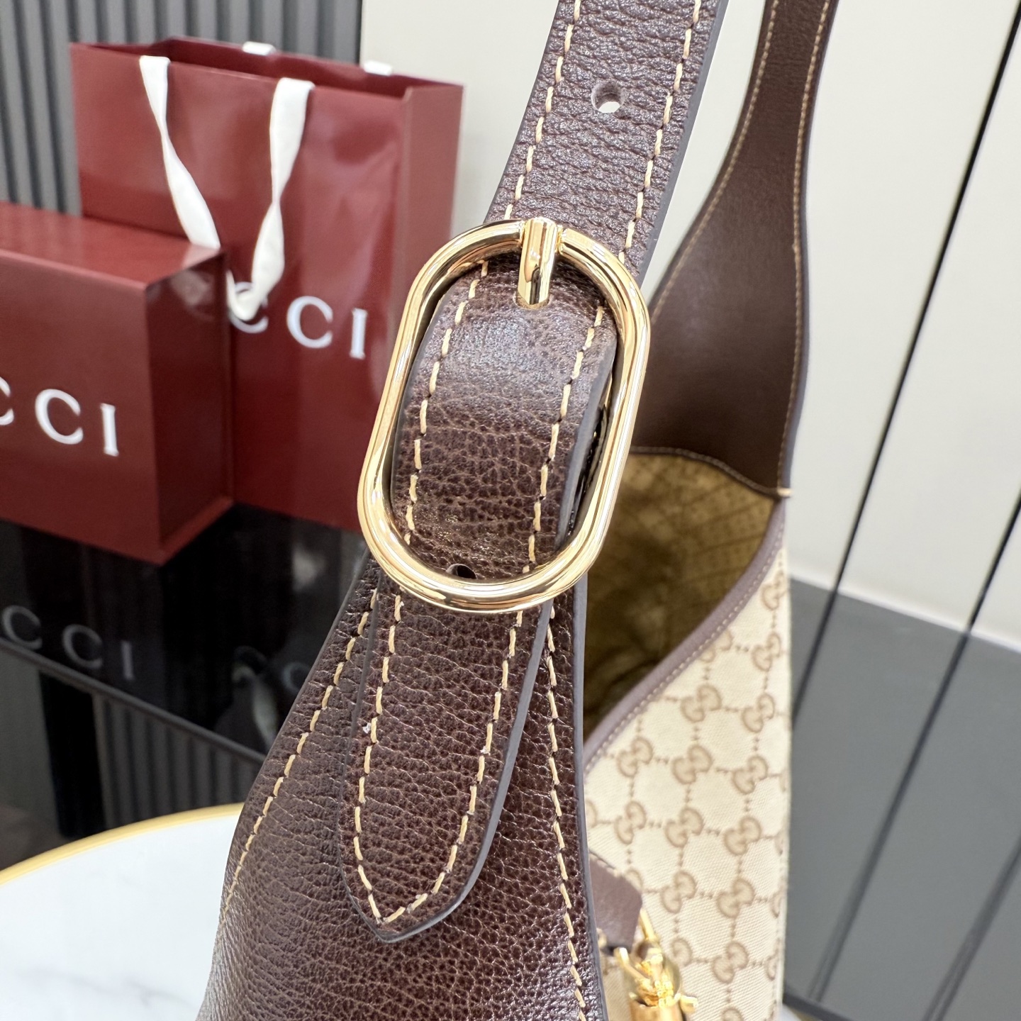 GUCCI 구찌 2026SS 재키 1961(Jackie 1961) 캔버스 숄더백 - 샌드/브라운 가방