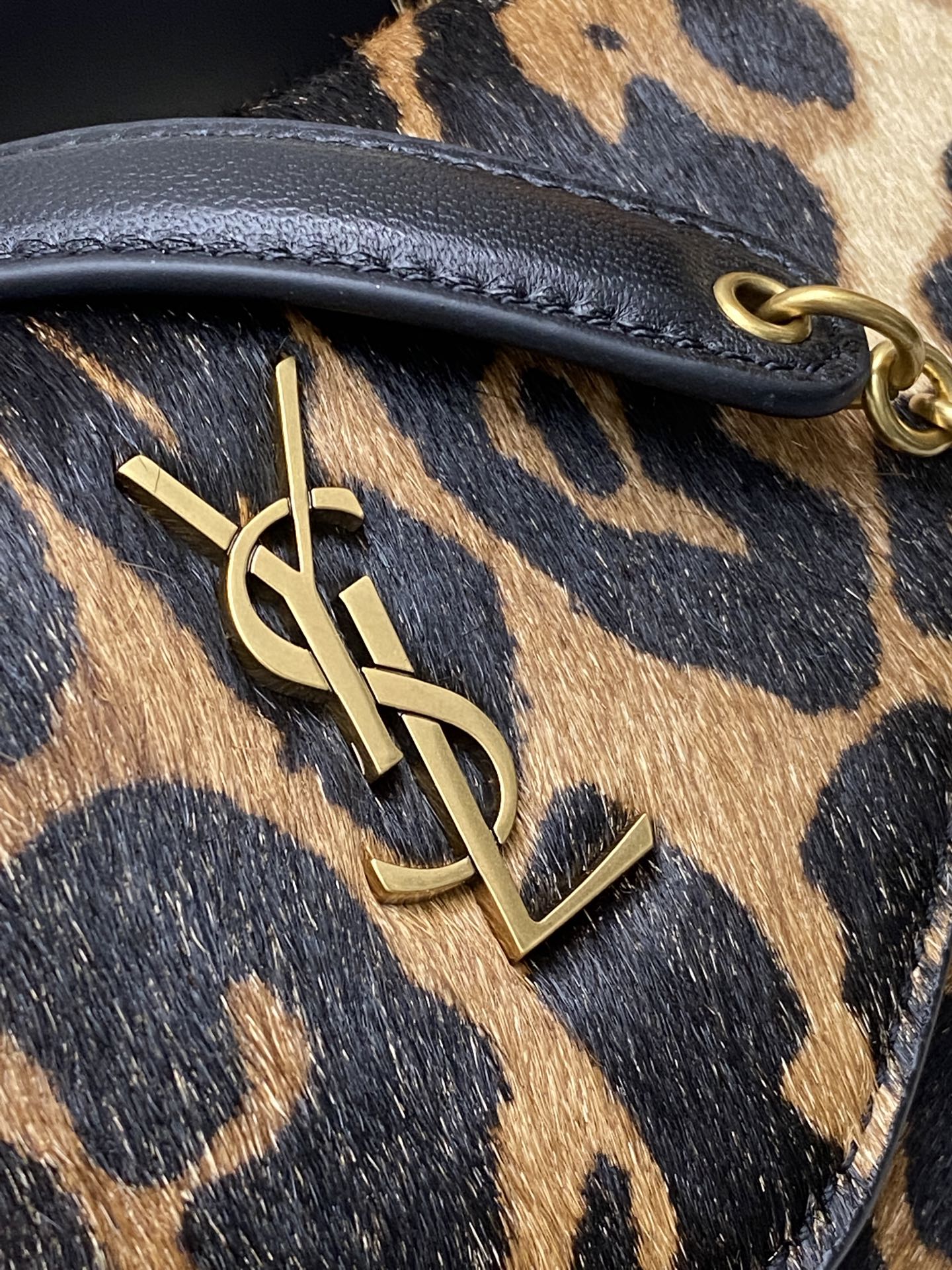 YSL 생로랑 카산드라(Cassandre) 스몰 레오파드 클러치/엔벨로프 백 가방
