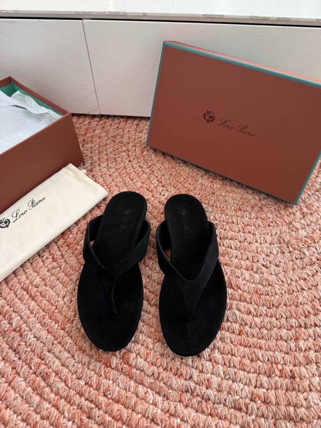 로로피아나(LORO PIANA) 잉글리시 플립플랍 쪼리 신발
