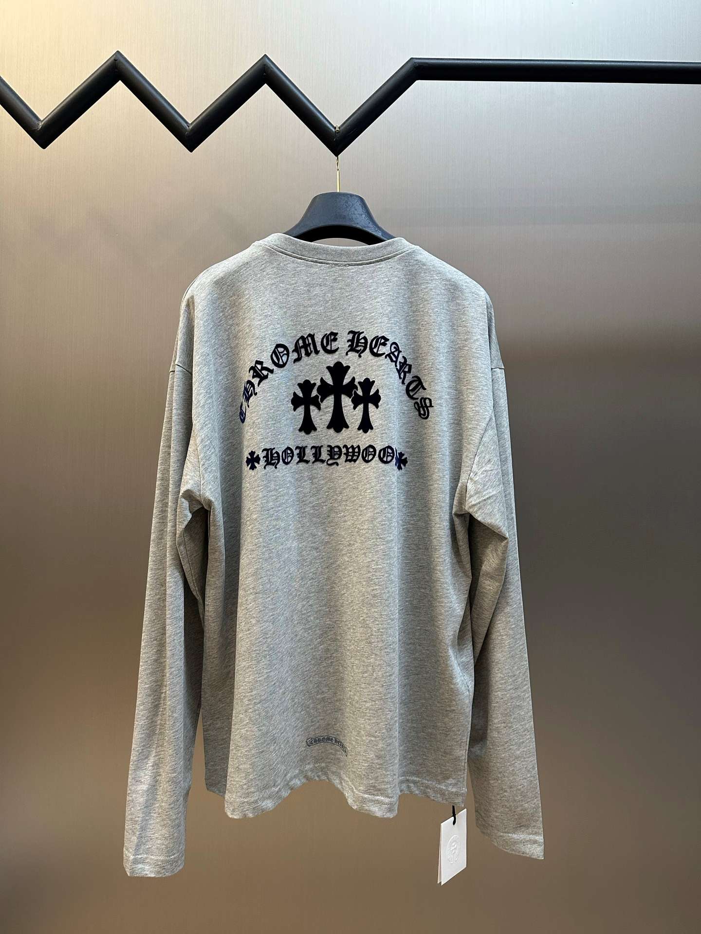 크롬하츠(CHROME HEARTS) 플로킹 크로스 긴팔 티셔츠 상의 의류