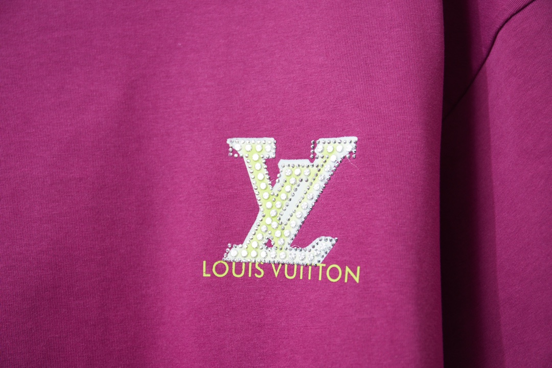 루이비통(LV) 빅 로고 자수 반팔 티셔츠 상의 의류