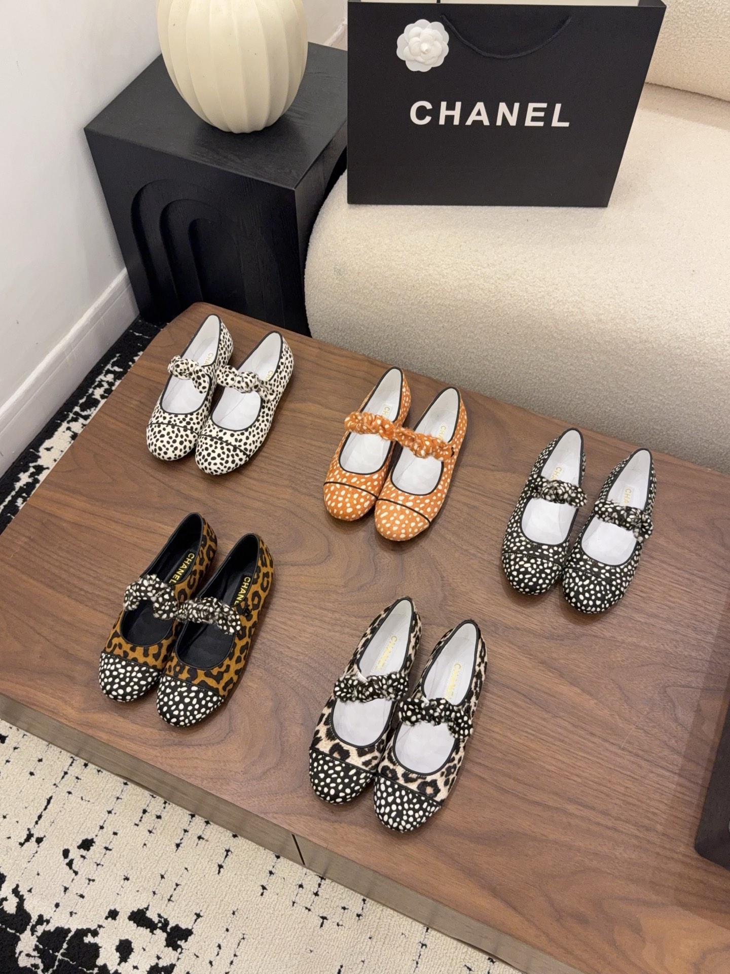 샤넬(CHANEL) 호피 메리제인 플랫슈즈 신발