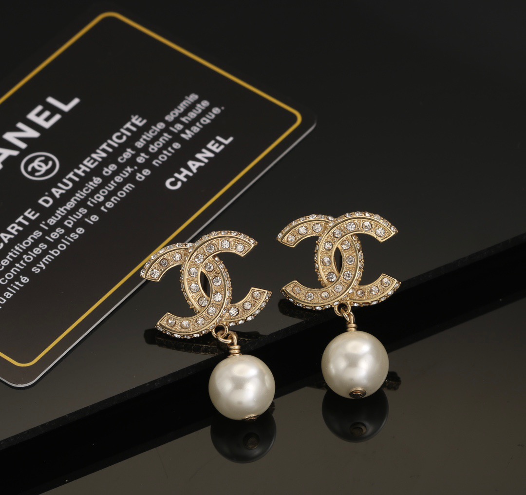 샤넬(CHANEL) 더블C 큐빅 펄 드롭 귀걸이 악세사리