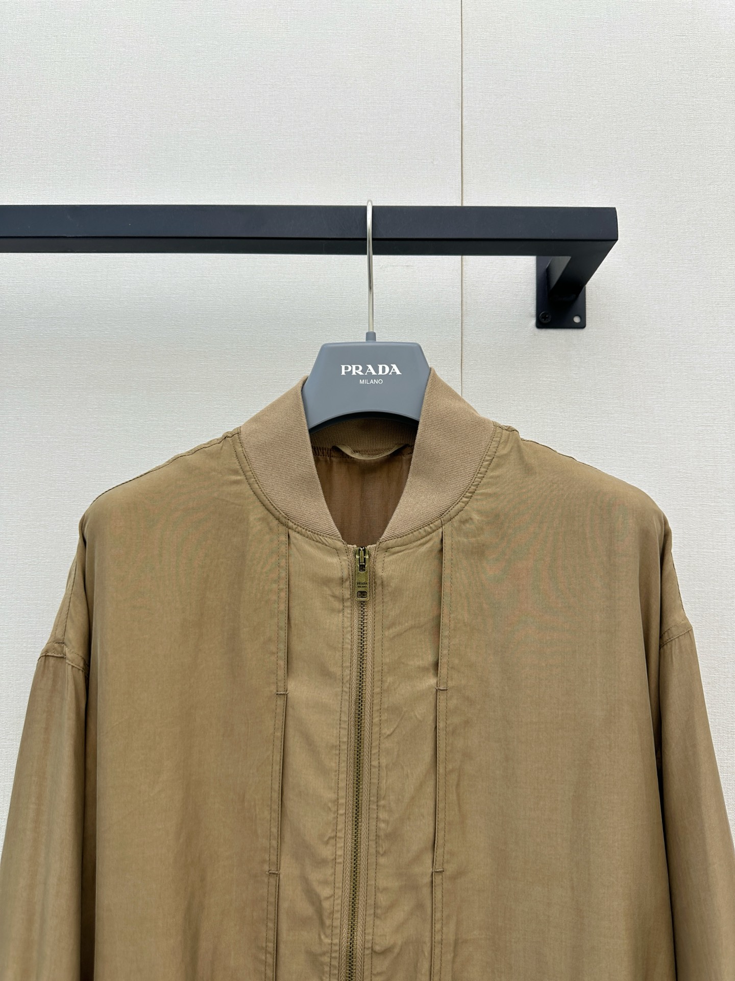 프라다(PRADA) 크링클 실크 롱 자켓 재킷 의류