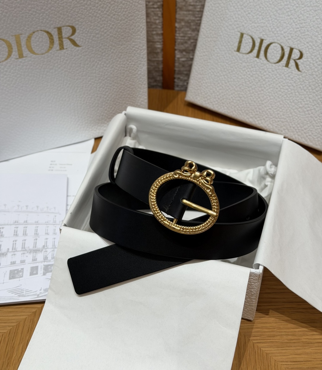 디올(DIOR) 리버서블 카프스킨 앤티크 핀 버클 벨트