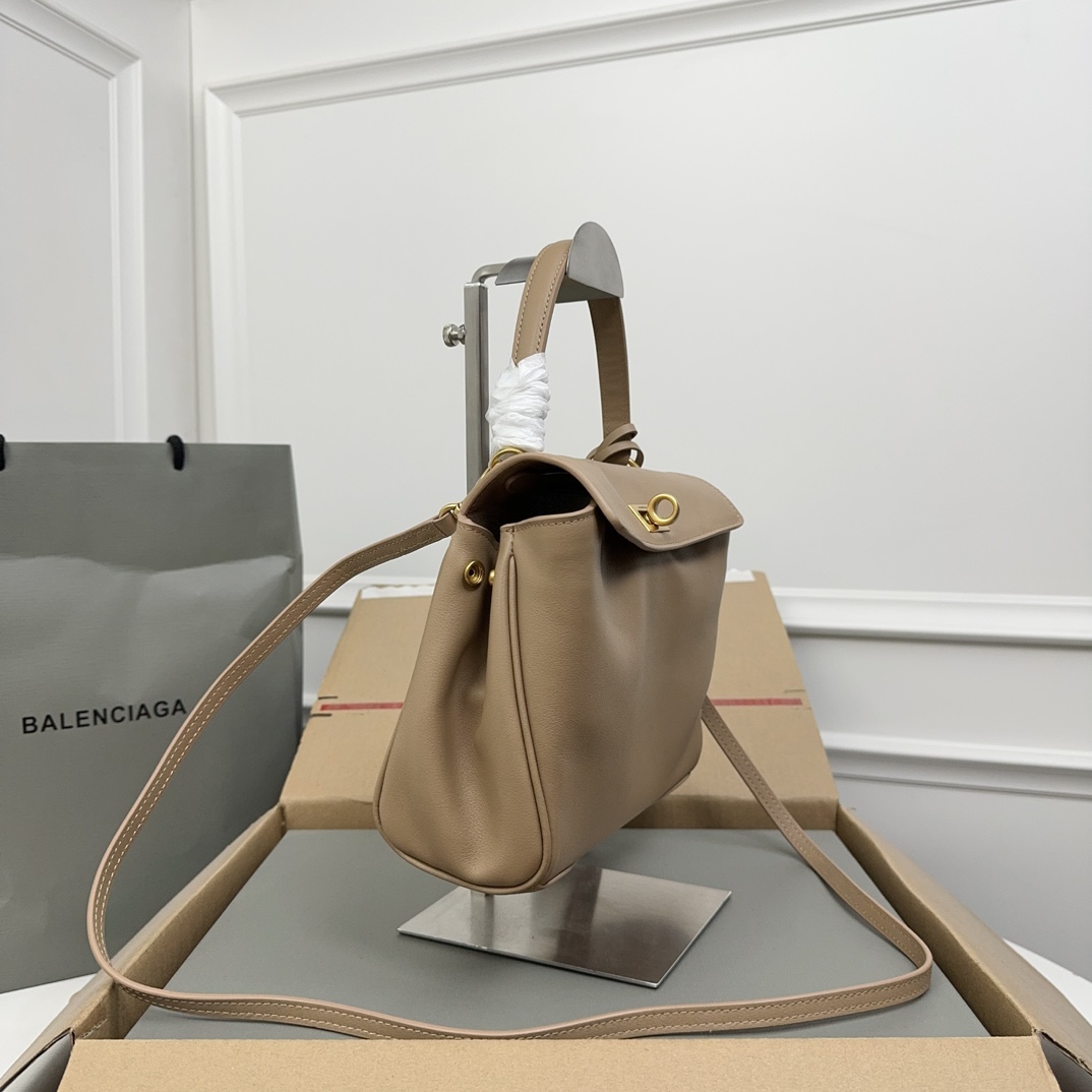 BALENCIAGA 발렌시아가 Rodeo 로데오 미니 핸드백 (밀크티 컬러 / 골드 하드웨어) 가방