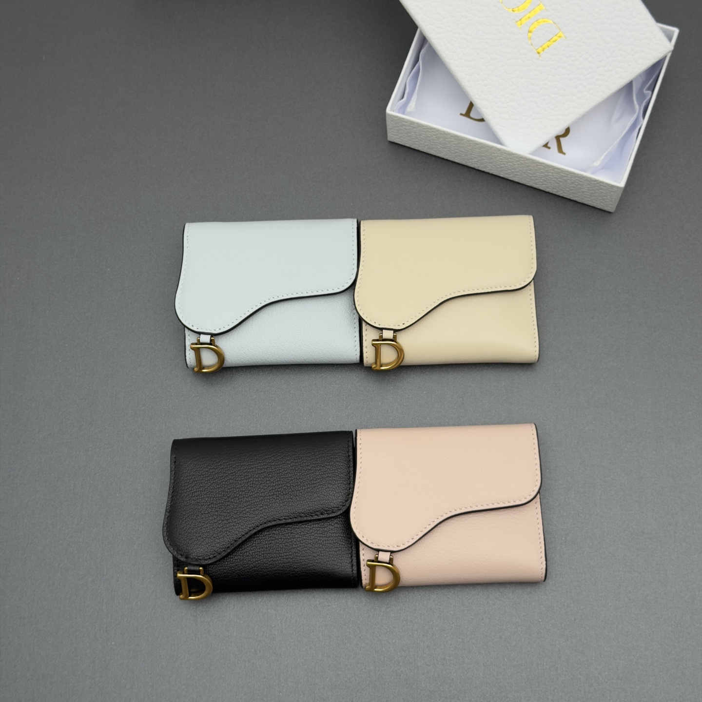 [Dior] 디올 Lotus 로터스 새들 고스트 그레인드 미니 지갑