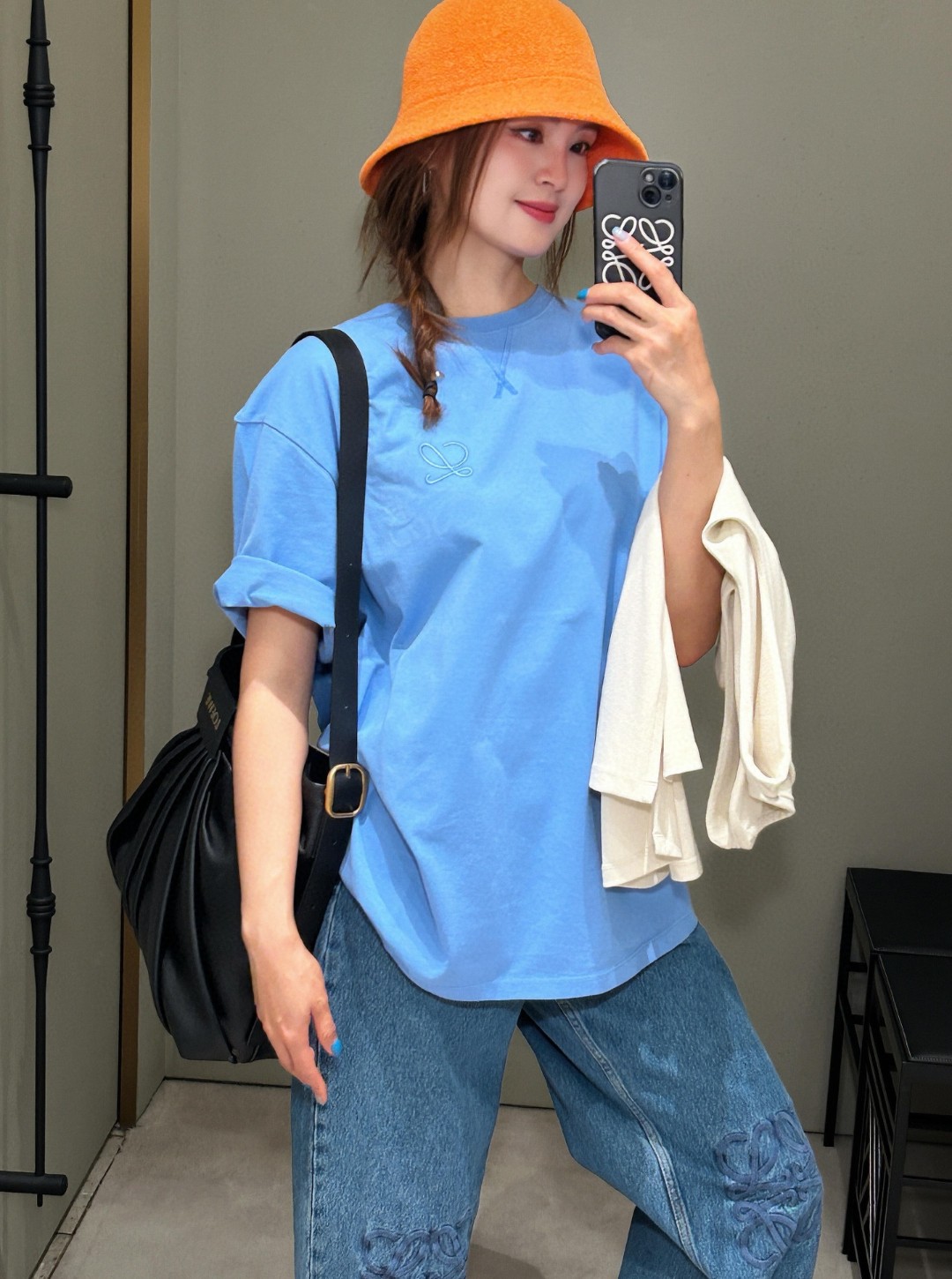 로에베(LOEWE) 아나그램 자수 반팔 티셔츠 상의 의류