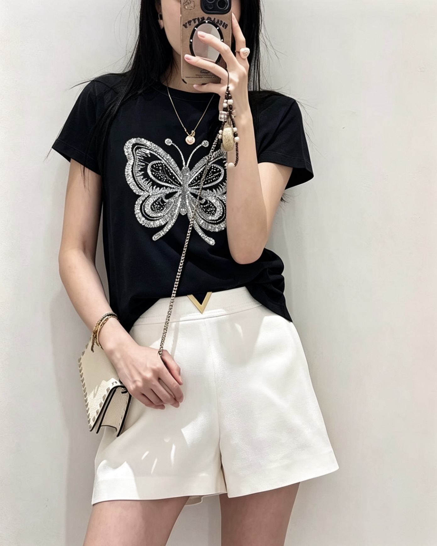 [Valentino] 발렌티노 26SS 시퀸 비드 나비 로고 반팔 티셔츠 의류