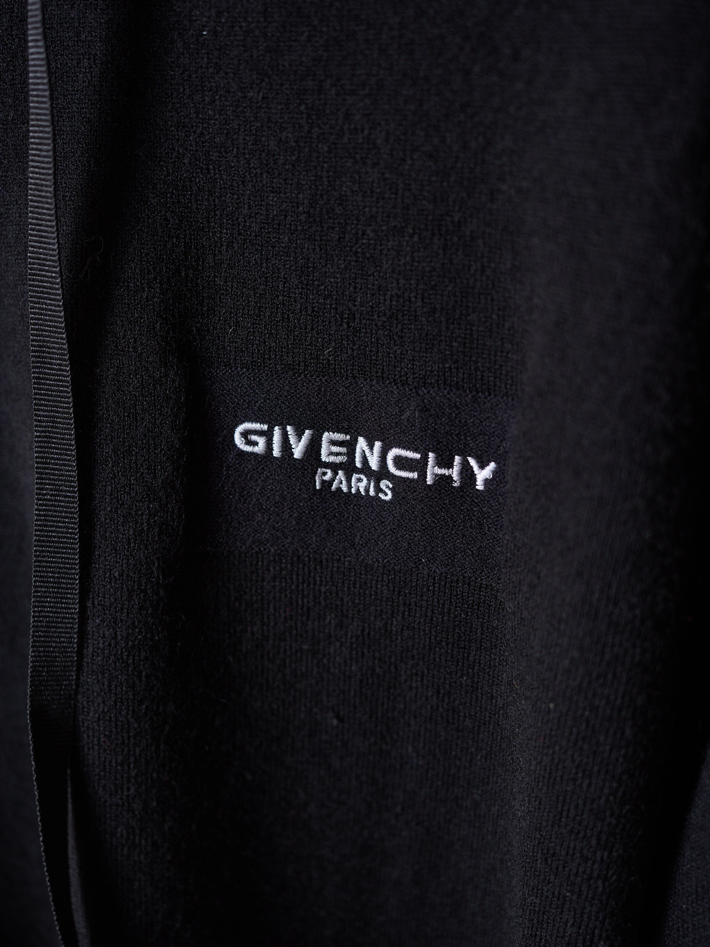 지방시(GIVENCHY) 자수 후드 울 니트 상의 의류
