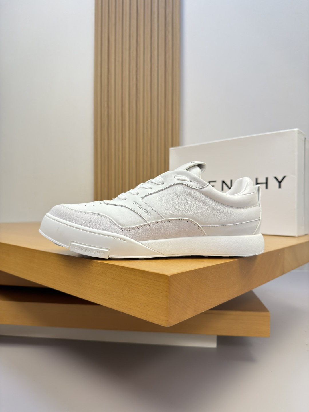 [Givenchy] 지방시 프리미엄 나파 & 스웨이드 콤비 스니커즈 신발