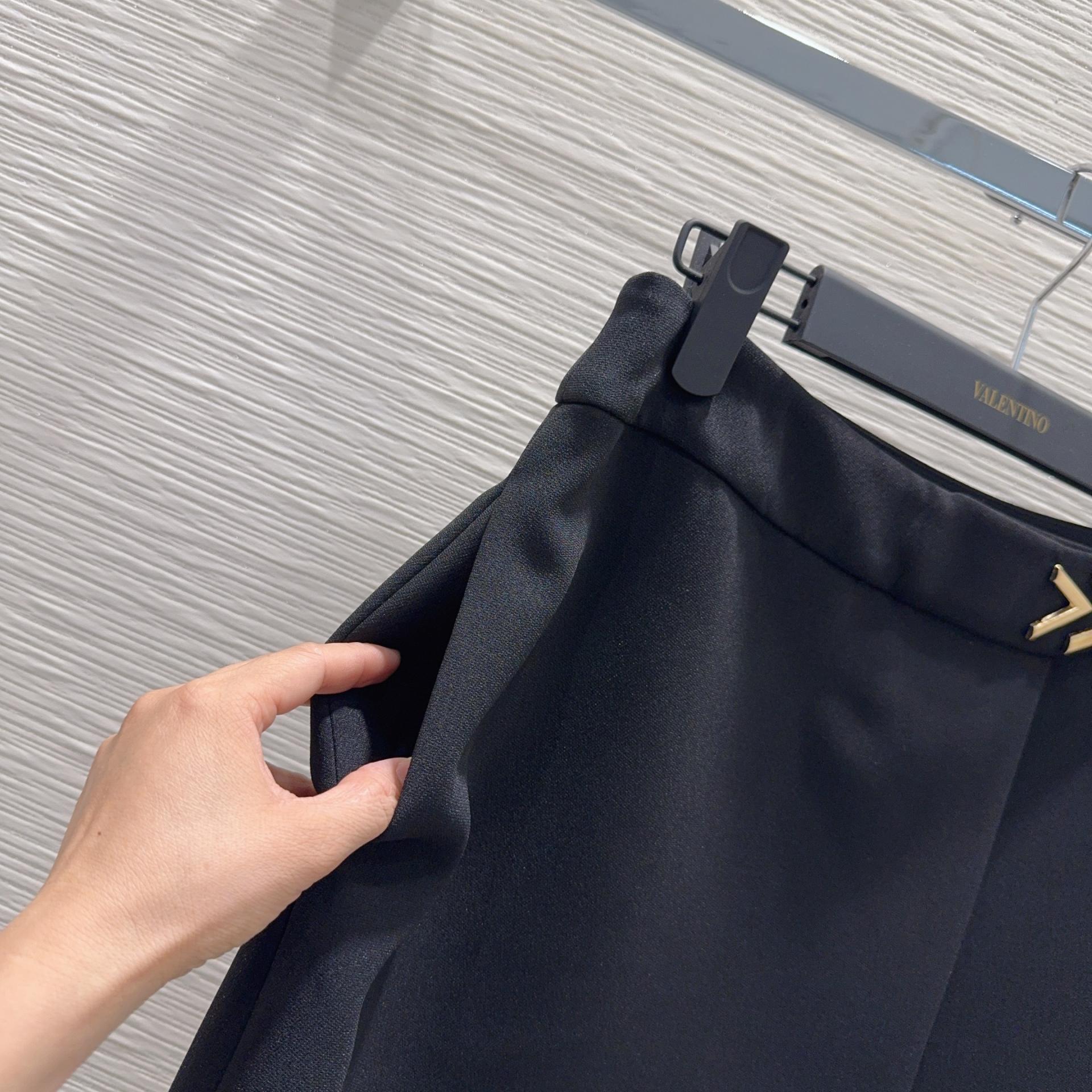 Valentino 발렌티노 하이엔드 수입 원단 미니 스커트 치마 의류