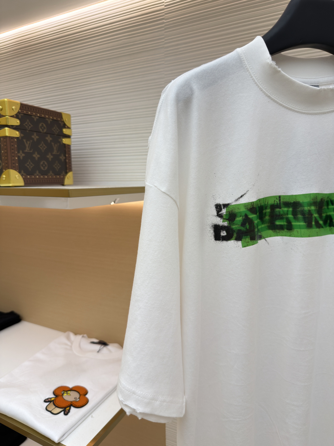 발렌시아가(BALENCIAGA) 레터링 테이프 프린트 티셔츠 상의 의류