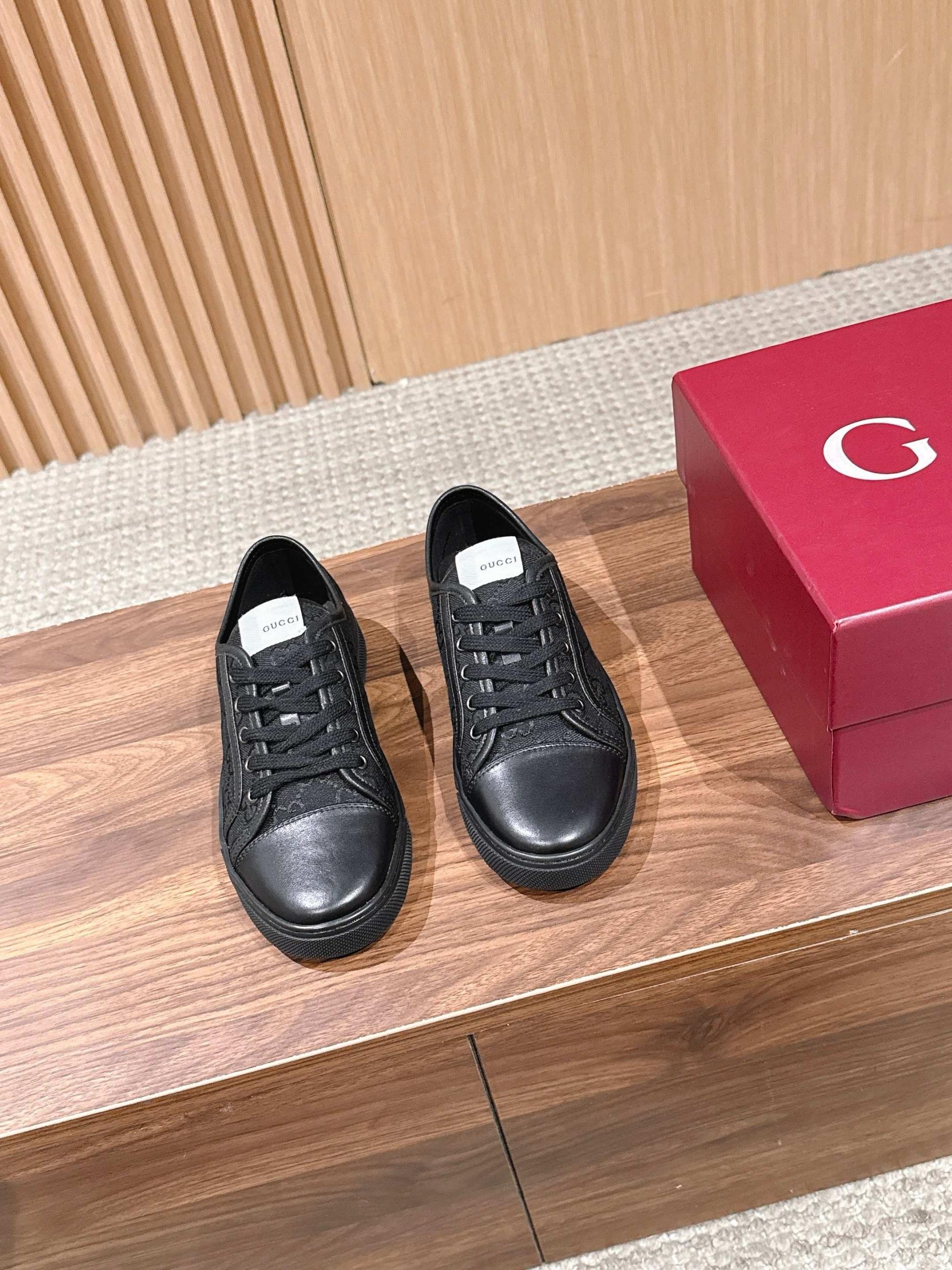 구찌(GUCCI) GG 엠보싱 로우탑 스케이트화 신발