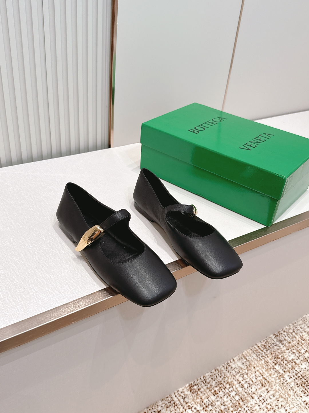 보테가 베네타(BOTTEGA VENETA) 샬롯 메리제인 플랫 발레 슈즈 신발