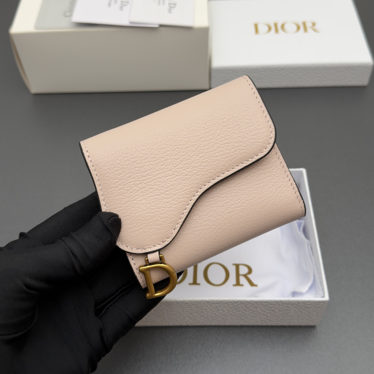 [Dior] 디올 Lotus 로터스 새들 고스트 그레인드 미니 지갑