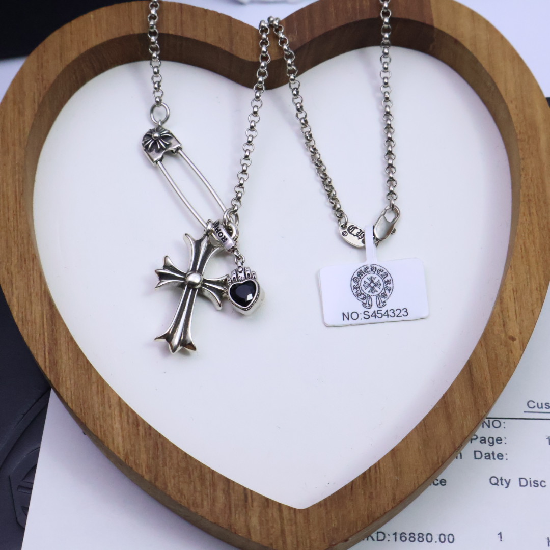 크롬하츠(CHROME HEARTS) 하트 브로치 목걸이 악세사리