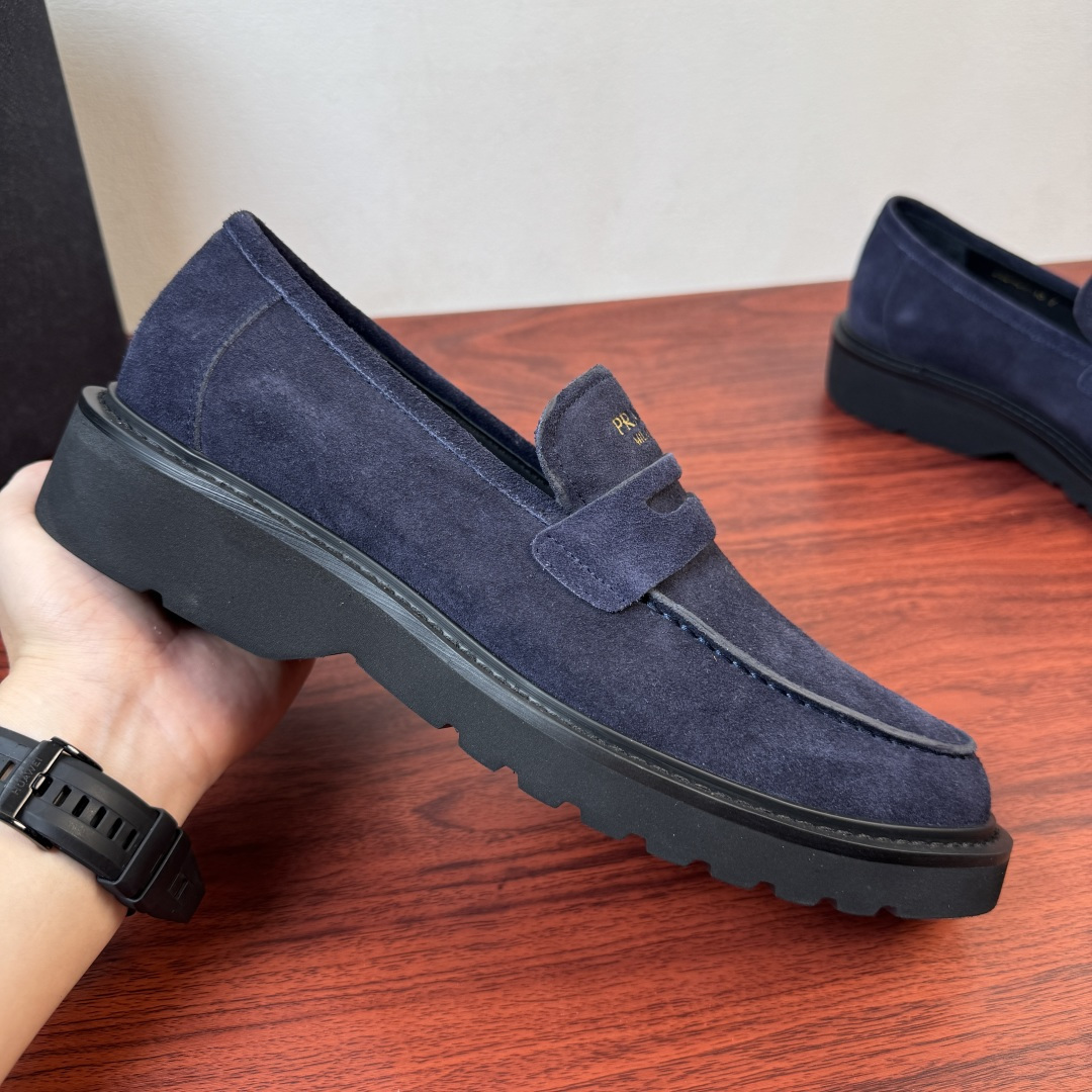 PRADA 프라다 클래식 로고 로퍼 구두 신발