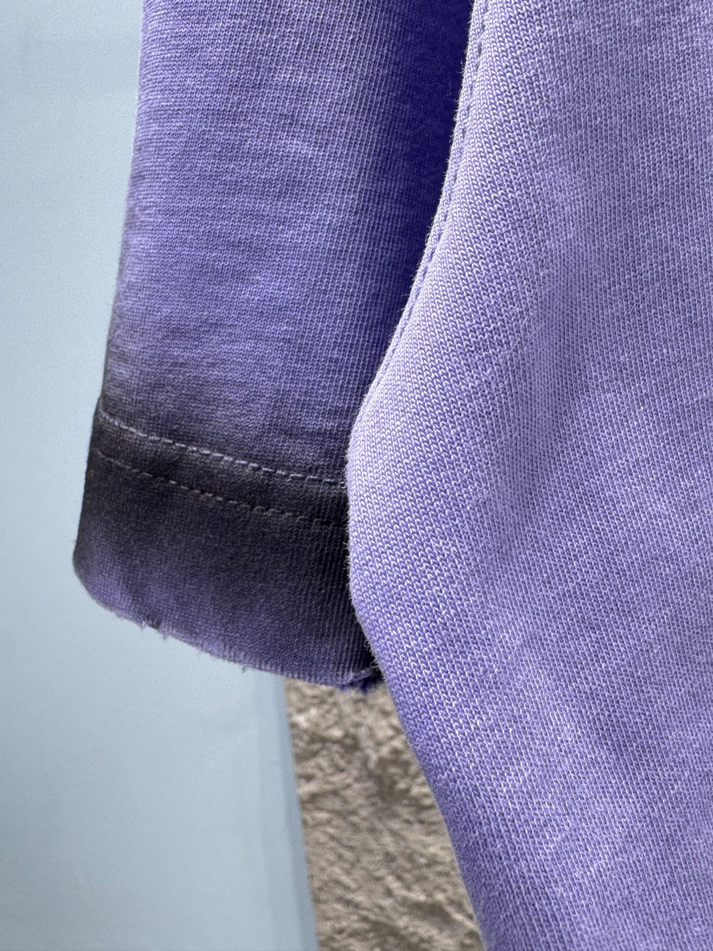 발렌시아가(BALENCIAGA) 로고 자수 워싱 반팔 티셔츠 상의 의류