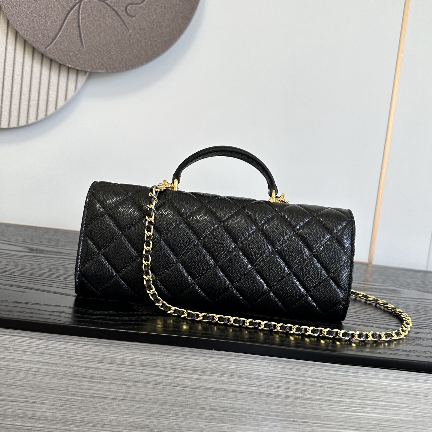 CHANEL 샤넬 26A 시리즈 탑핸들 체인 플랩 백 가방