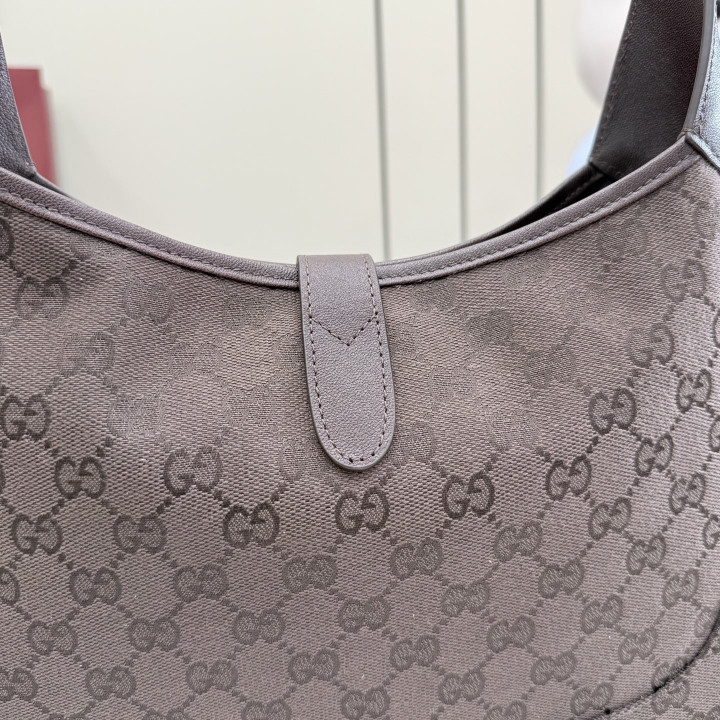 [Gucci] 구찌 26SS Jackie 재키 1961 GG 캔버스 숄더백 (다크 브라운) 가방