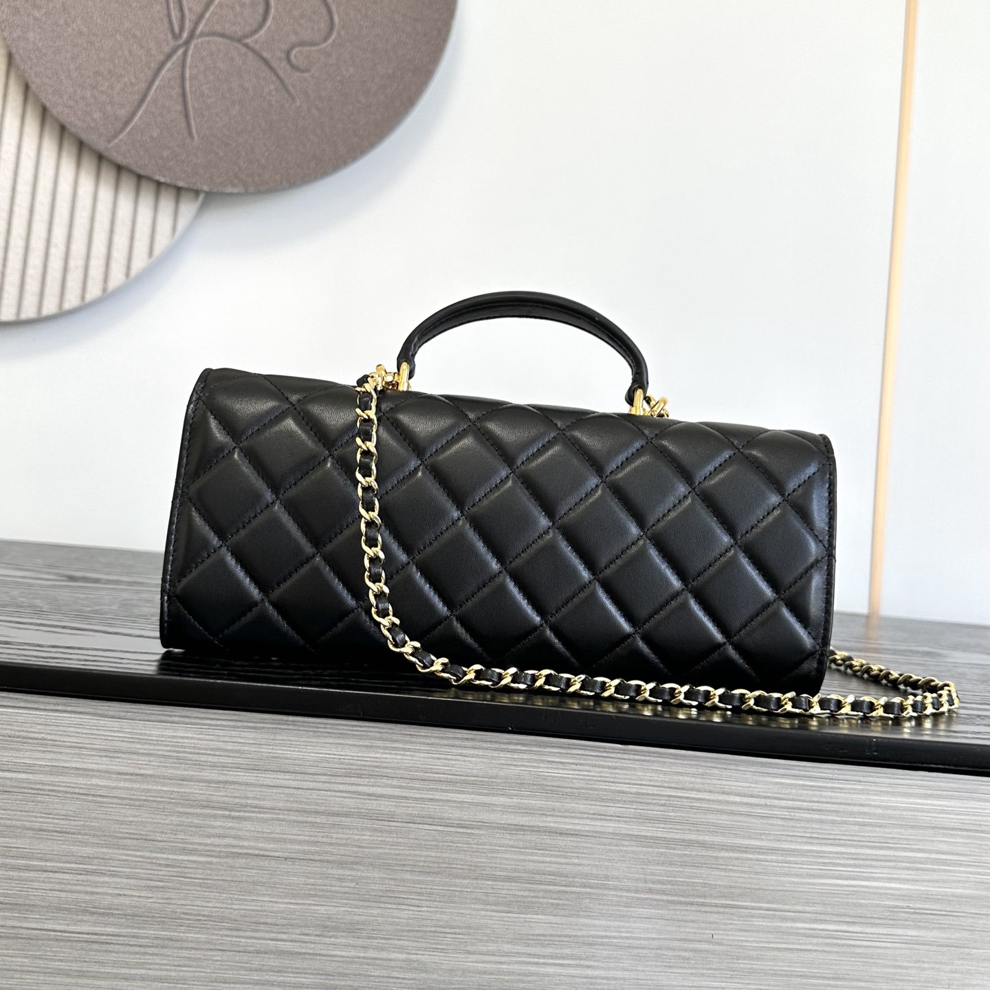 CHANEL 샤넬 26A 시리즈 탑핸들 체인 플랩 백 가방