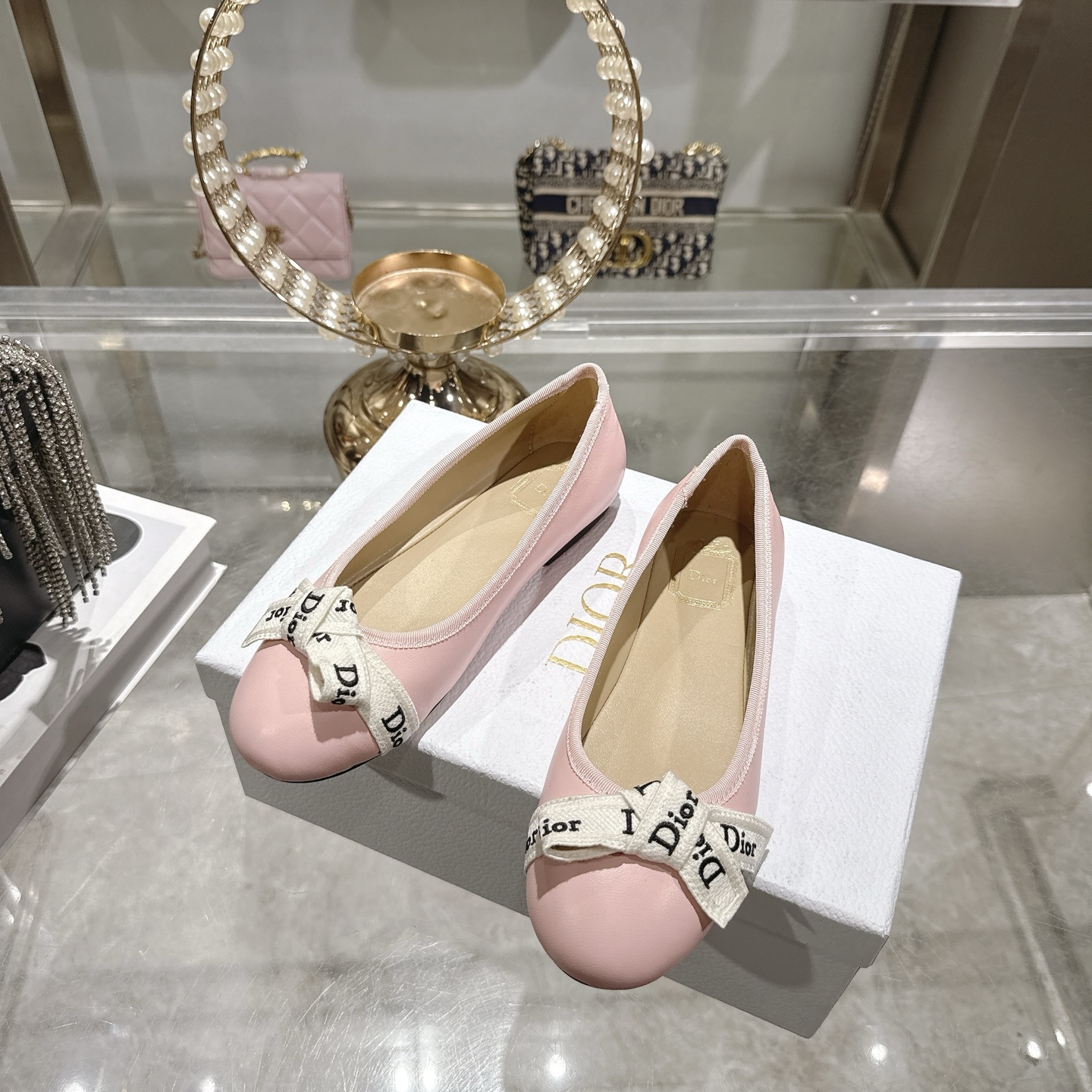 디올(DIOR) 리본 스트랩 메리제인 플랫슈즈 신발