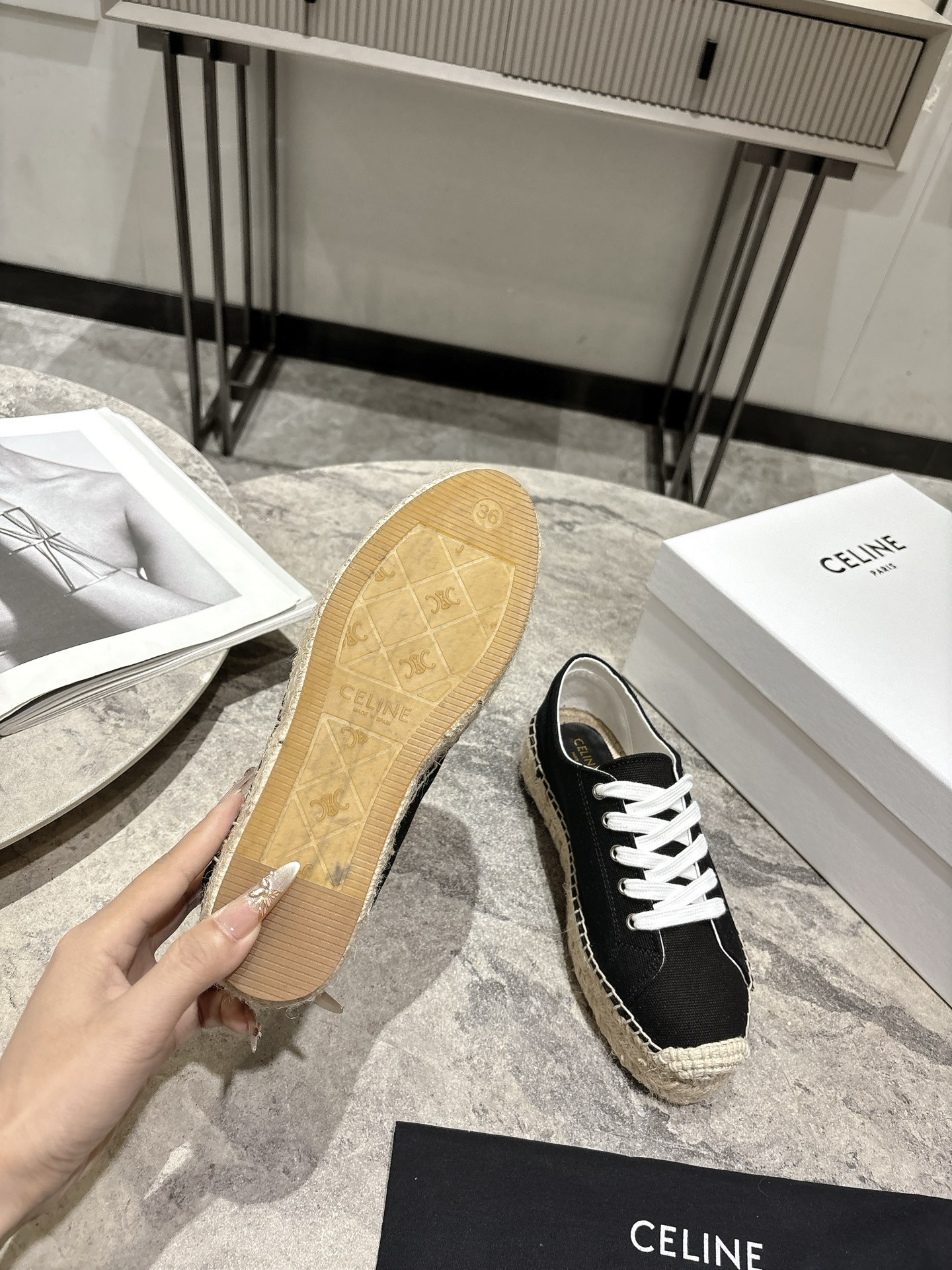 셀린느(CELINE) 스트라이프 에스파드류 레이스업 슈즈 신발