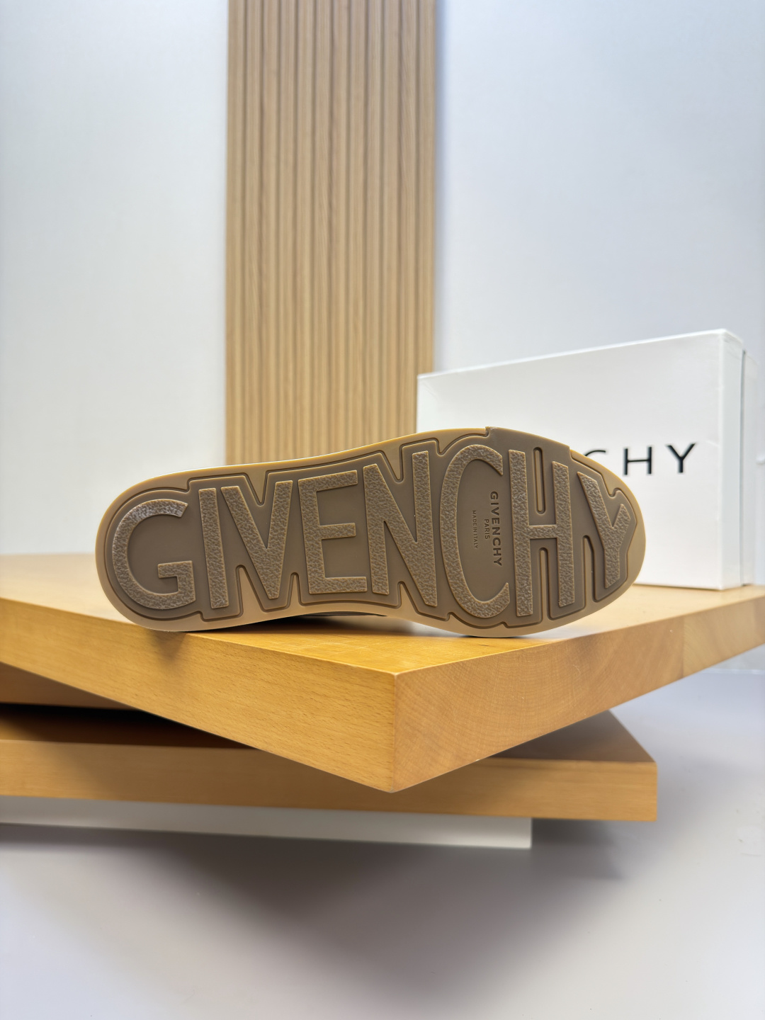 [Givenchy] 지방시 프리미엄 나파 & 스웨이드 콤비 스니커즈 신발