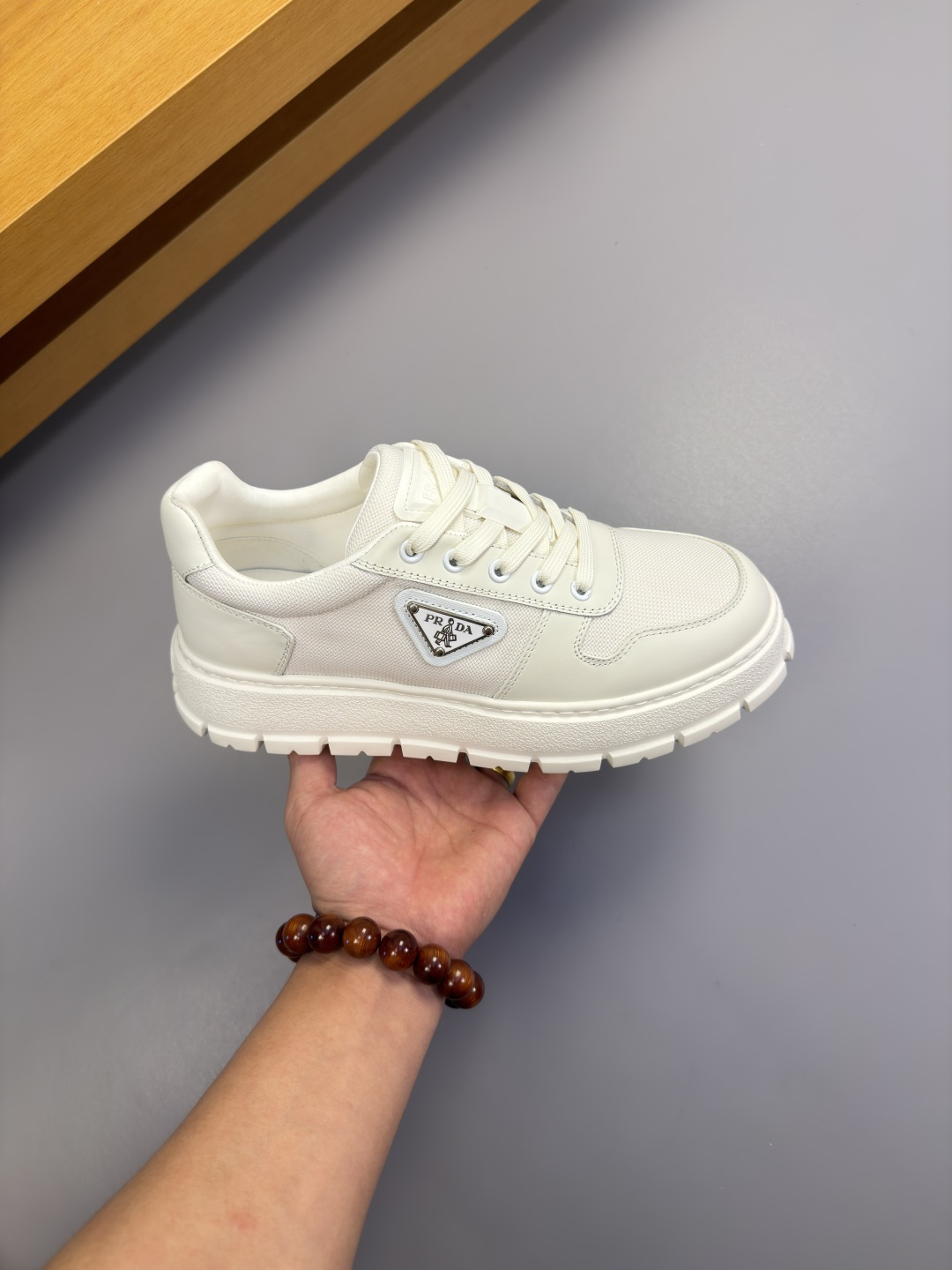PRADA 프라다 나파 가죽 & 캔버스 스니커즈 신발